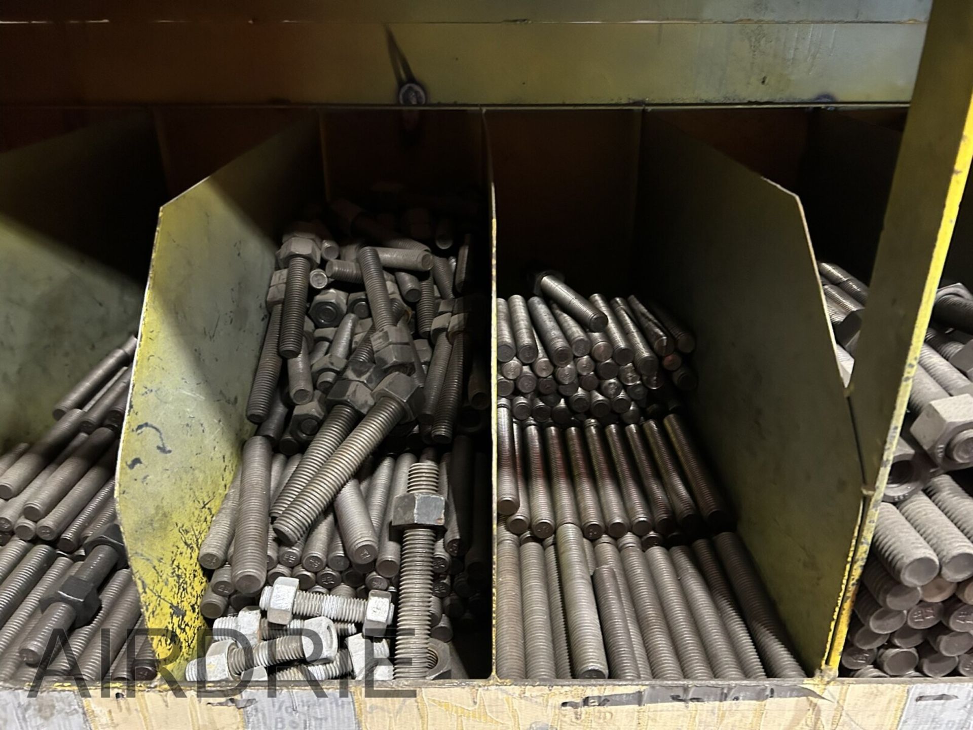 *OFFSITE* SHELF LOT OF FLANGE STUDS, BOLTS, AND ASSORTED HARDWARE, ETC. - Image 4 of 5