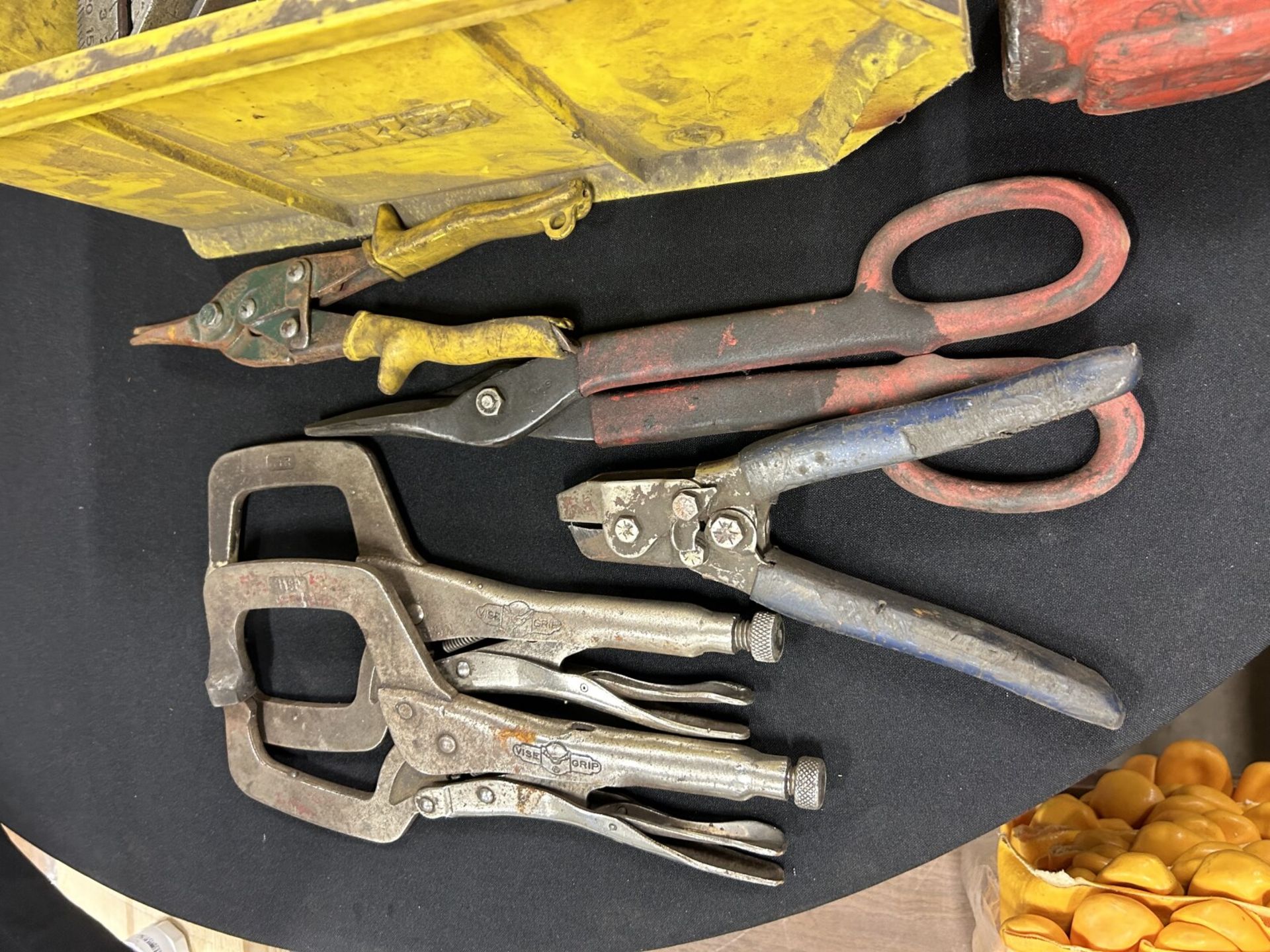 L/O - ASSORTED HAND TOOLS - Image 3 of 5