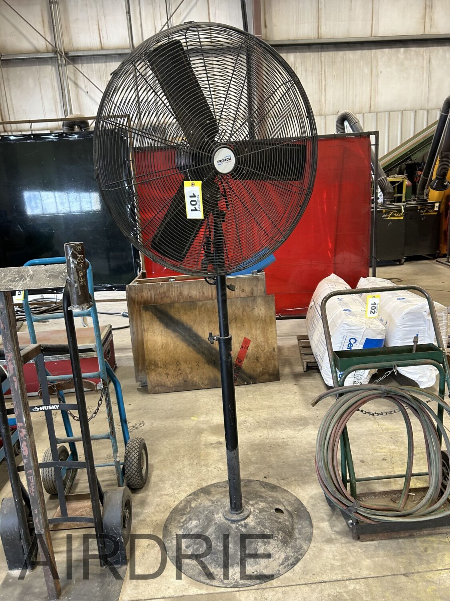 *OFFSITE* PROFLOW 30" AIR MOVING PEDESTAL FAN