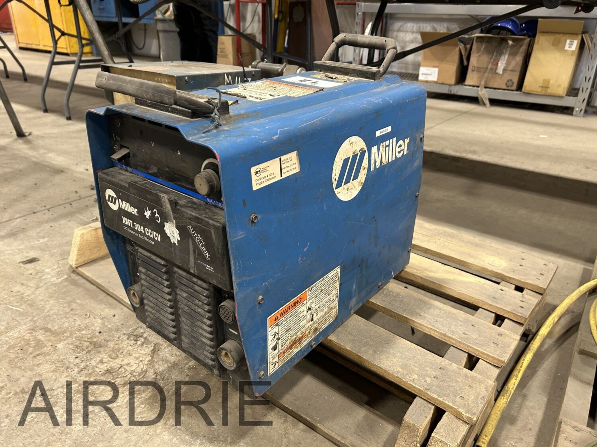 *OFFSITE* MILLER XMT 304 CC/CV DC INVERTER ARC WELDER S/N KK065640 AND MILLER WIRE FEEDER - Image 3 of 8