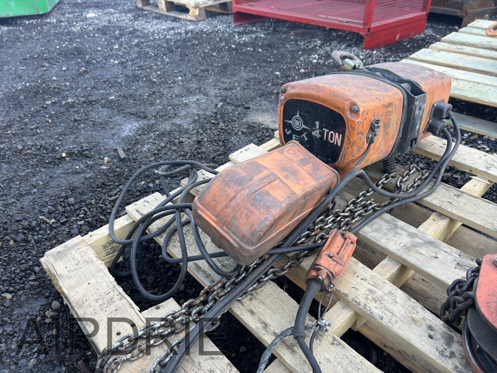 *OFFSITE* JET 1/4 TON ELECTRIC CHAIN HOIST 1/4 FI-1PH S/N: R093459004 - Image 2 of 6