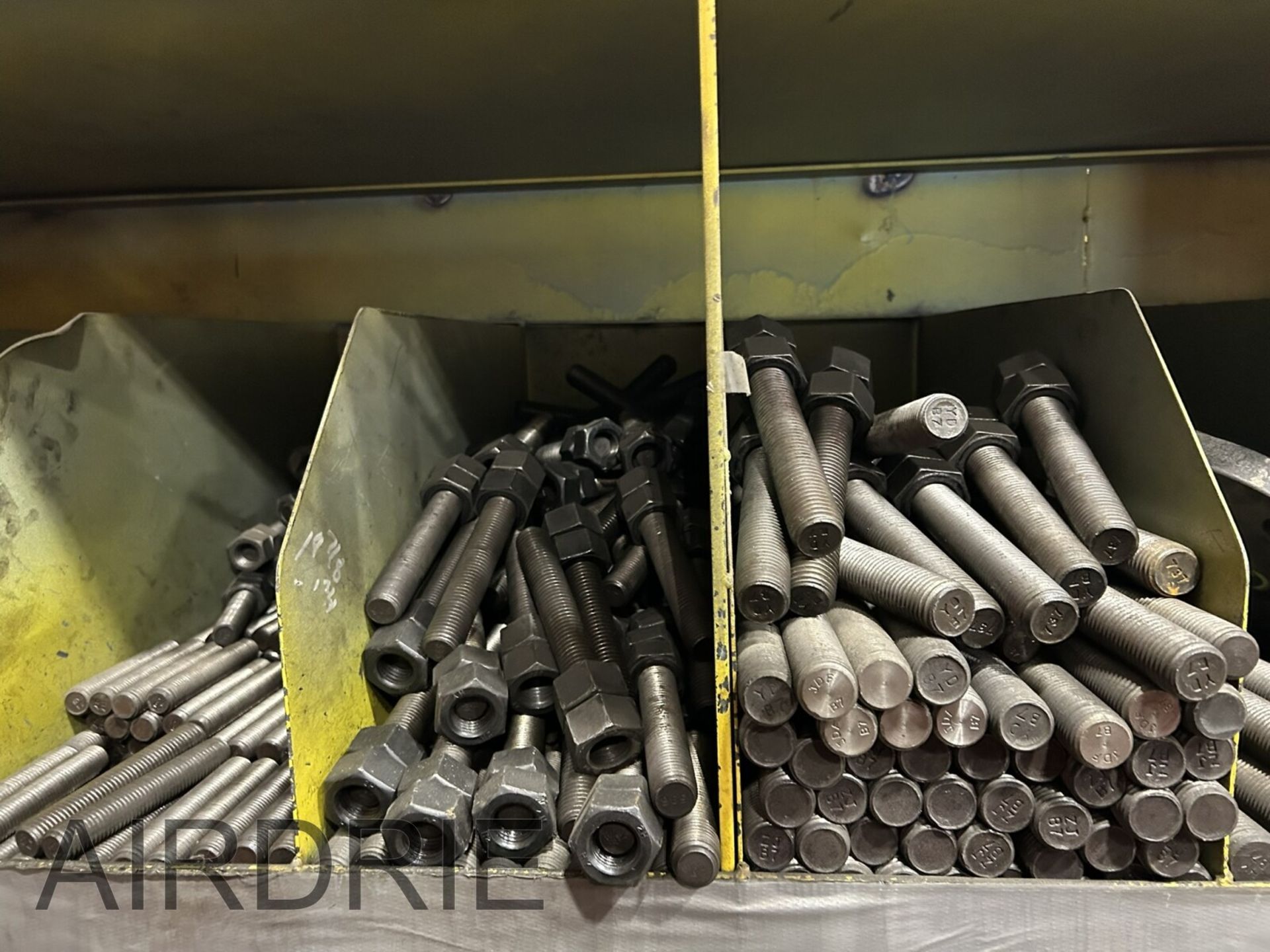 *OFFSITE* SHELF LOT OF FLANGE STUDS, BOLTS, AND ASSORTED HARDWARE, ETC. - Image 4 of 6