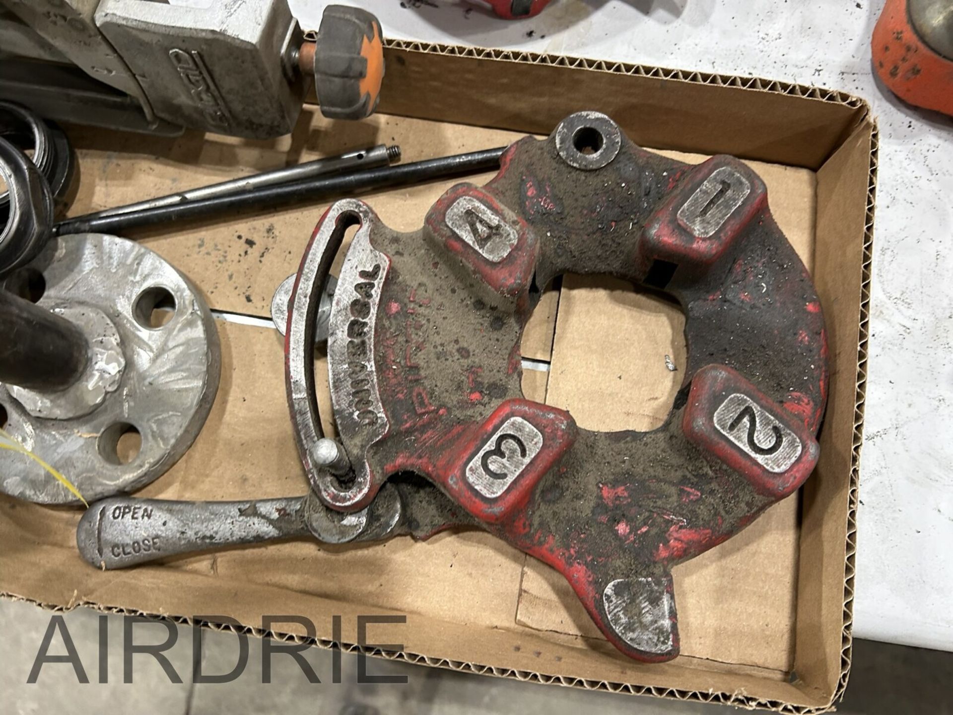 *OFFSITE* L/O ASSORTED RIGID PIPE THREADING TOOLS AND COMPONENTS - Image 2 of 8