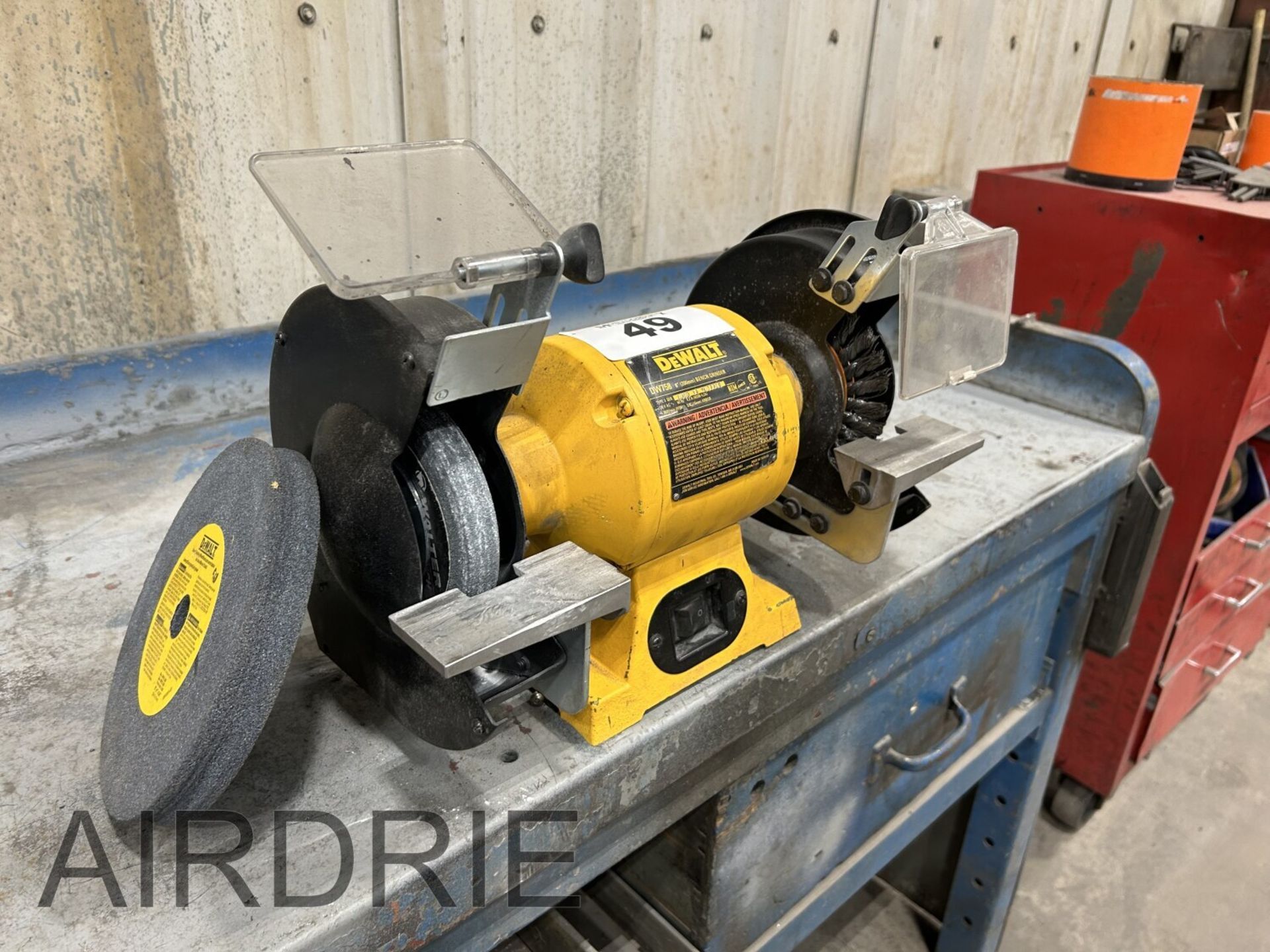 *OFFSITE* DEWALT DW758 8" BENCH GRINDER