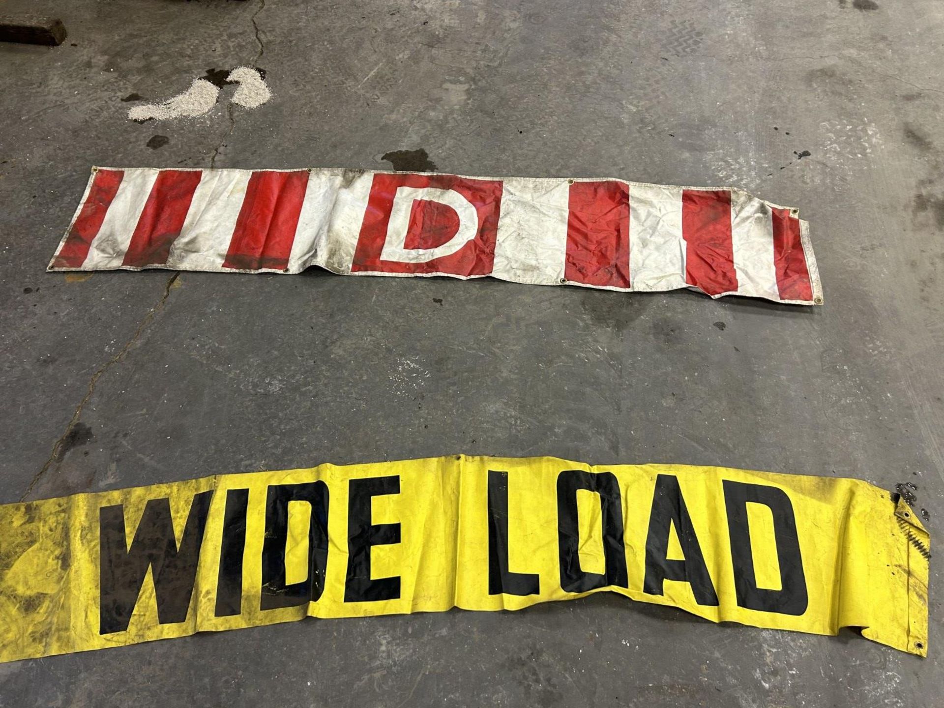 2 - TRUCK TAIL LIGHTS, 2 - WIDE LOAD SIGNS - Image 2 of 6