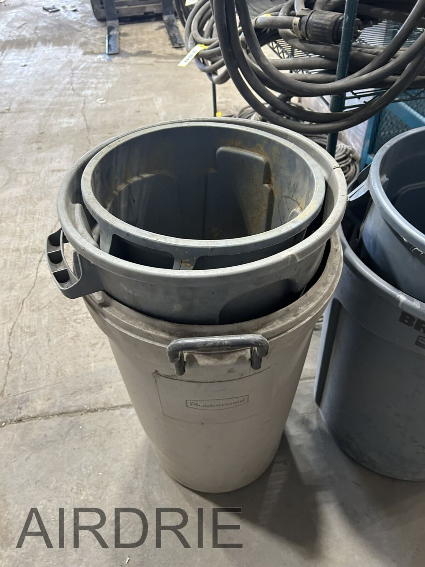 *OFFSITE* L/O RUBBERMAID GARBAGE BINS AND GALVANIZED WASTE BIN - Image 2 of 4