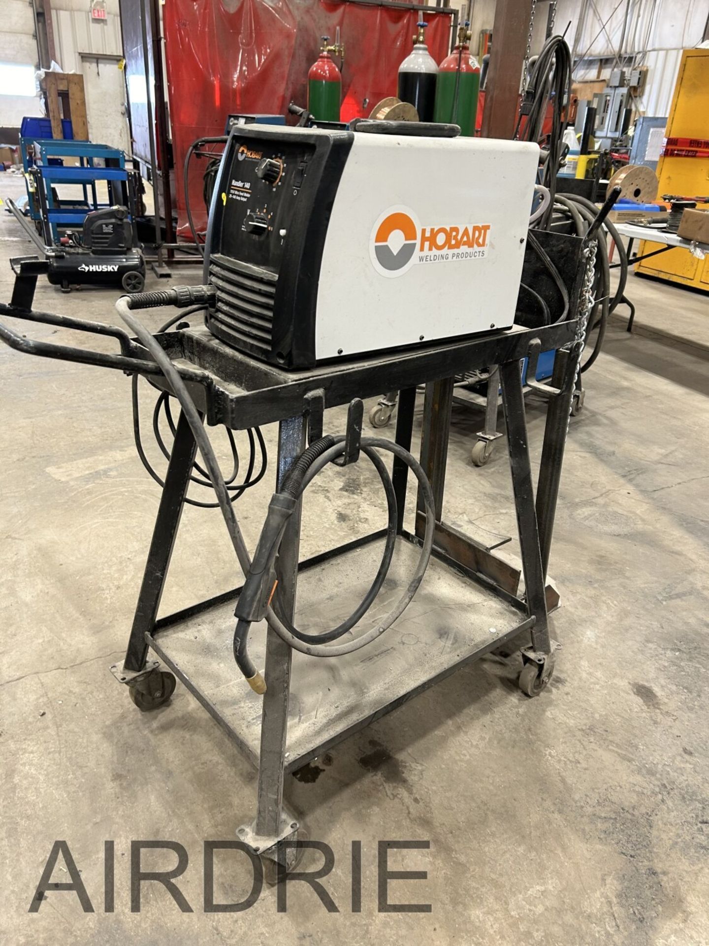 *OFFSITE* HOBART HANDLER 140 115V WIRE FEED WELDER 25-140 AMP OUTFEED ON CART S/N ND020403Y - Image 2 of 9