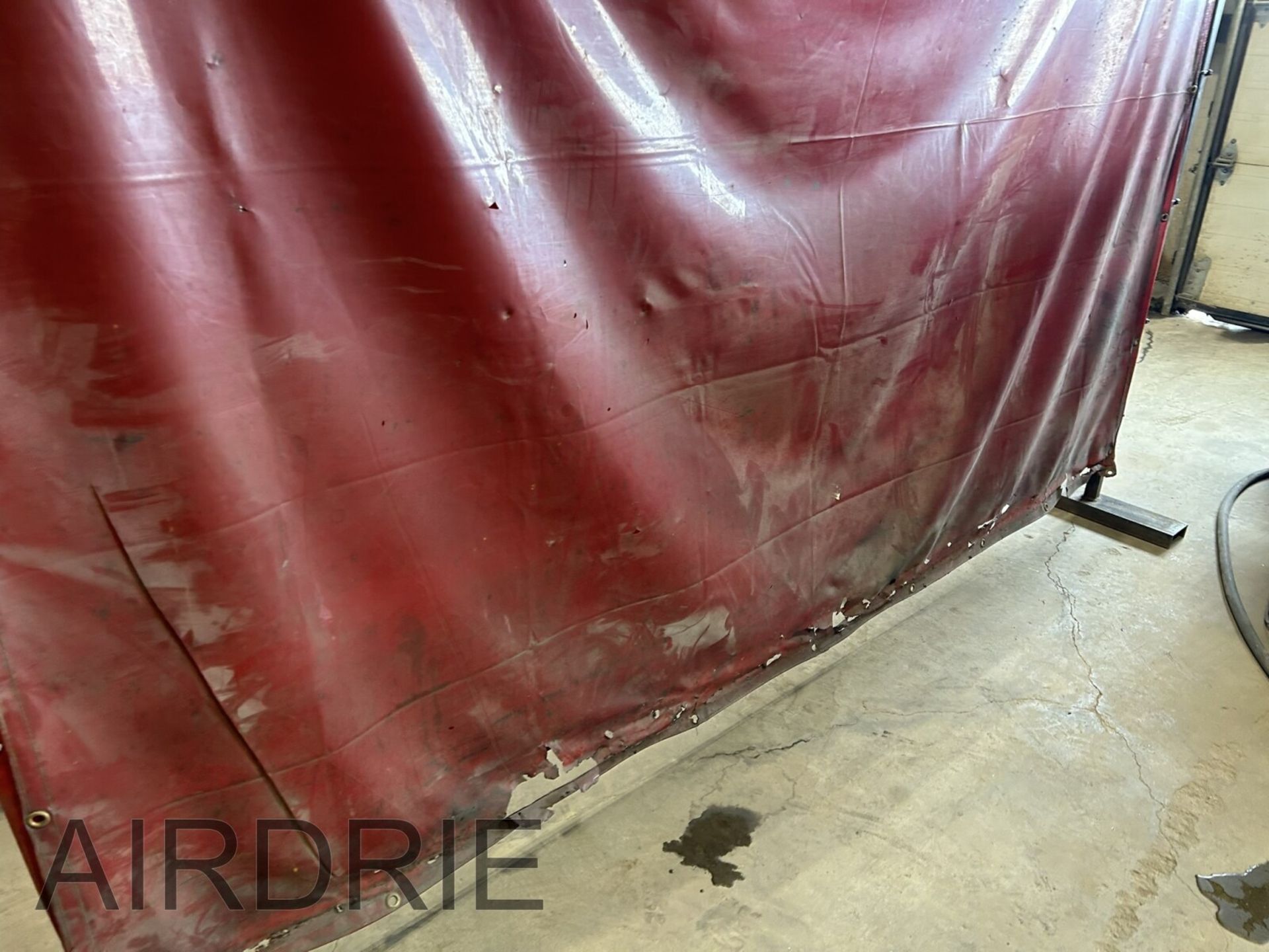 *OFFSITE* SHOP BUILT WELDING SCREEN 94"X72" - Image 3 of 4