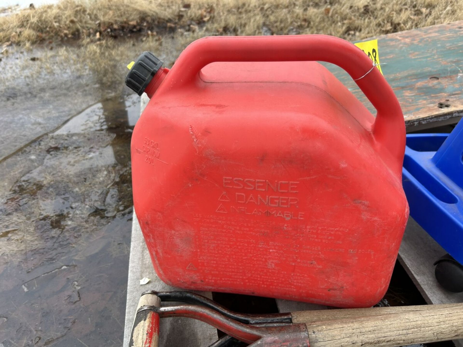 CERTIFIED ROLLER SEAT, JERRY CAN, 2 SHINGLE SHOVEL & SHOP BUILT CART - Image 3 of 6