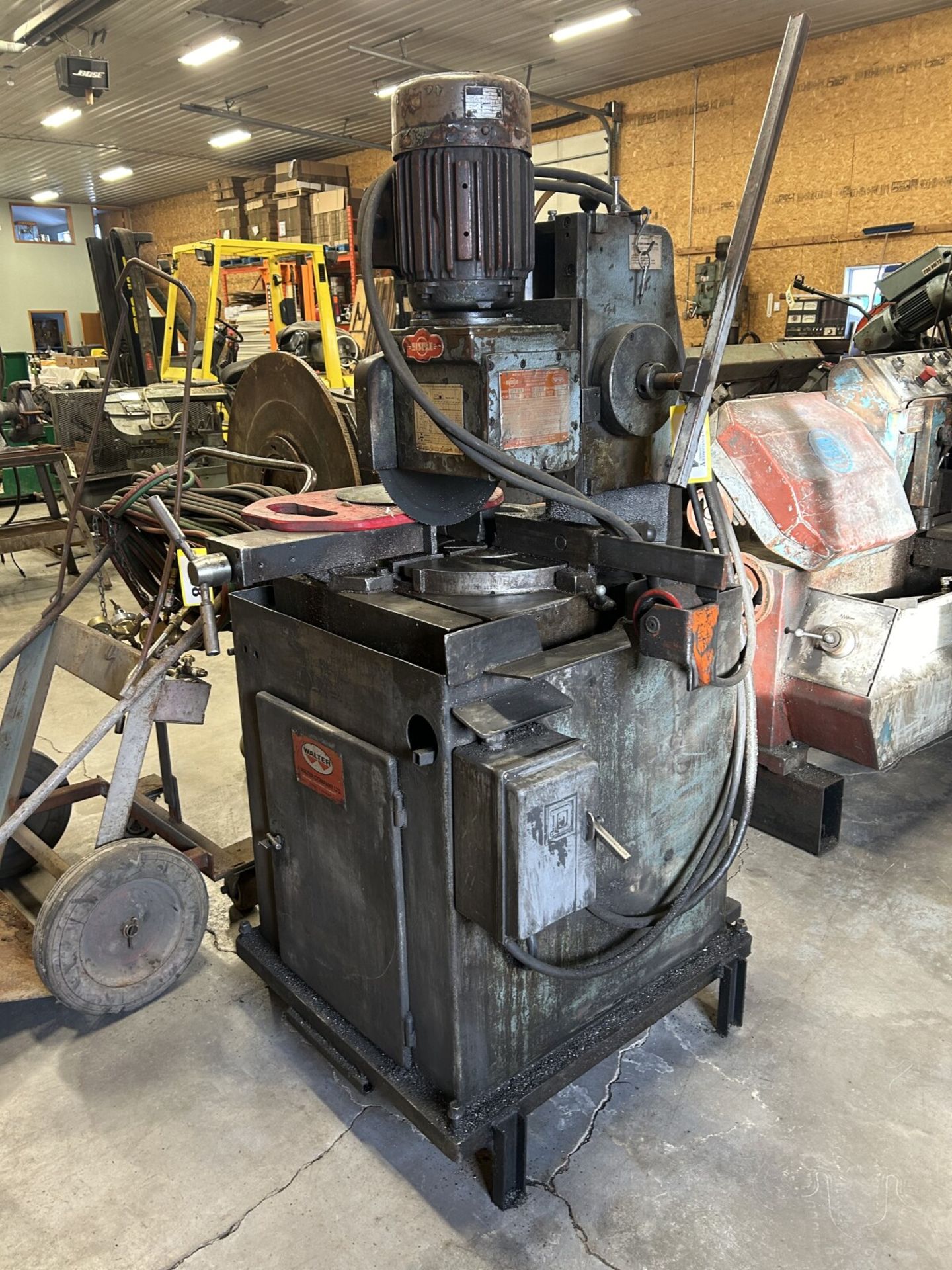 1976 WALTER METAL CUTTING CIRCULAR COLD SAW, MODEL #: VMS-2S, 440V S/N:1033