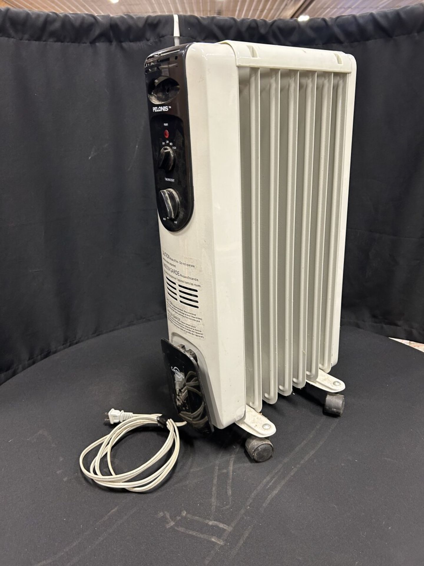 PELONIS ELECTRIC HEATER