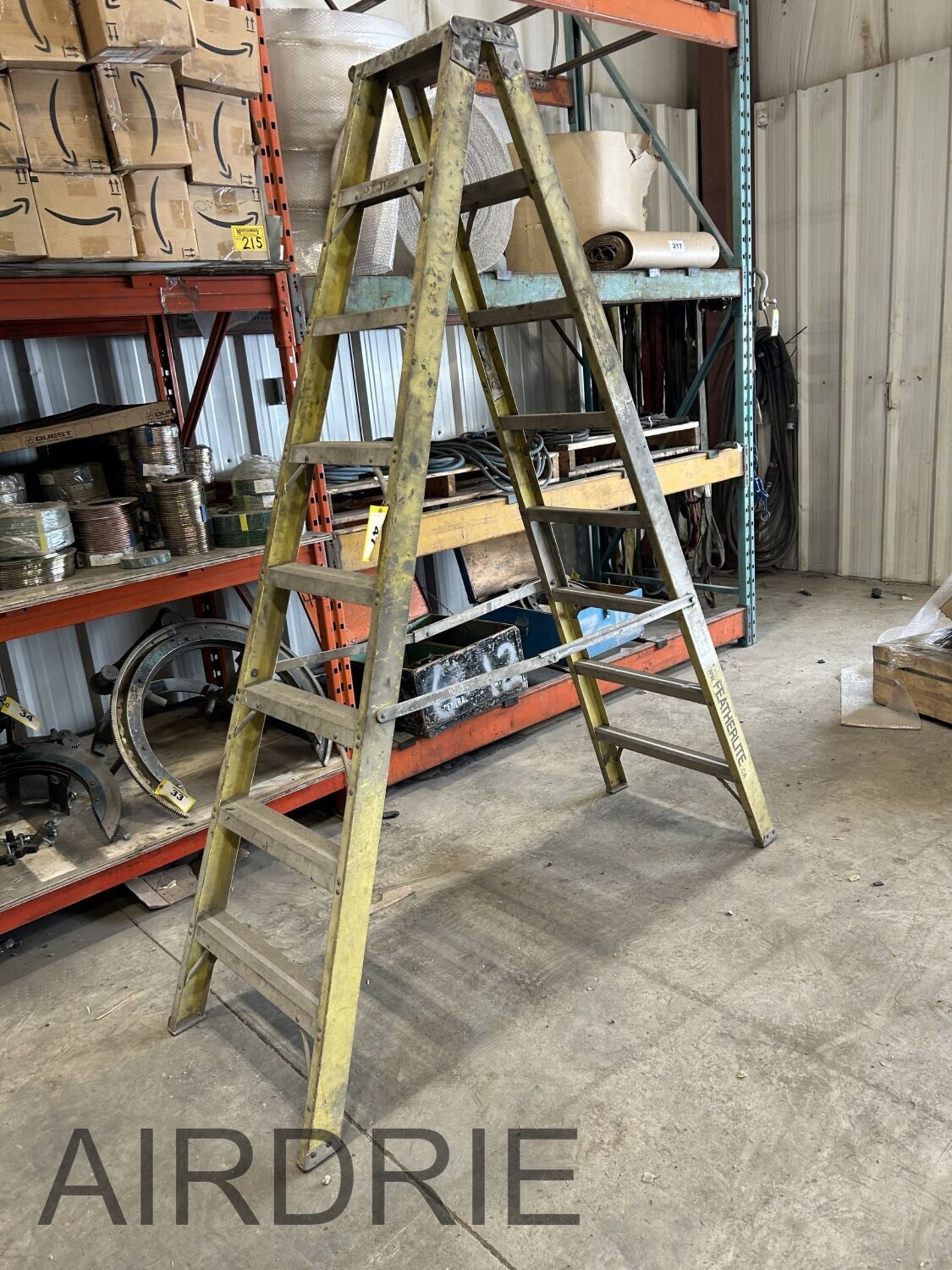 *OFFSITE* 8FT FIBREGLASS STEP LADDER - Image 2 of 3