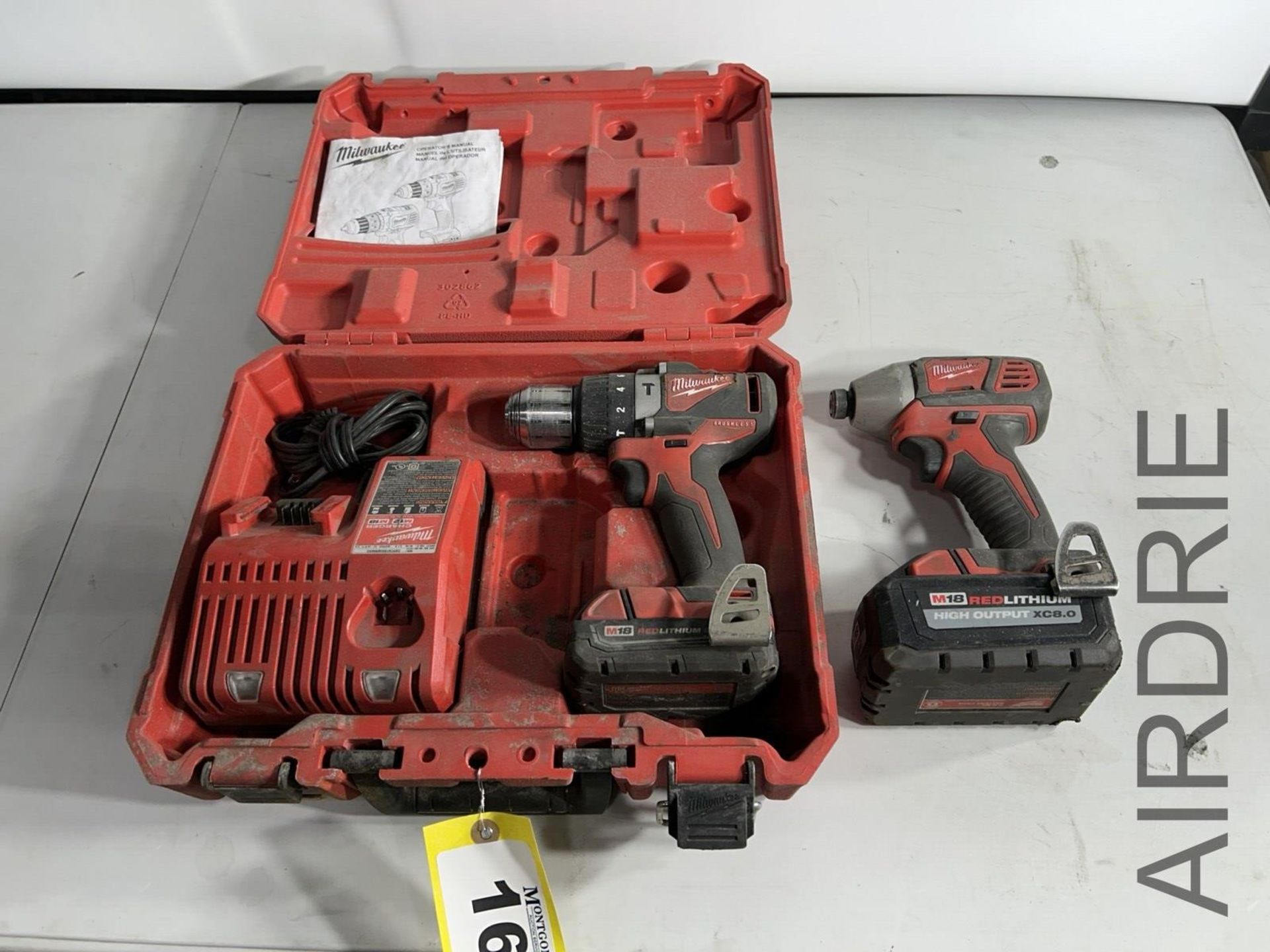*OFFSITE* MILWAUKEE CORDLESS DRILL AND IMPACT DRIVER KIT W/ BATTERY AND CHARGER