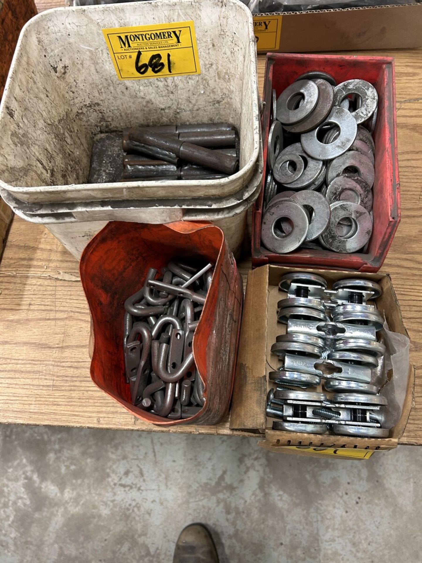 L/O - CANNONBALL ROLLERS, TARP HOOKS, WELD-ON HINGES, LATCH PINS, ETC
