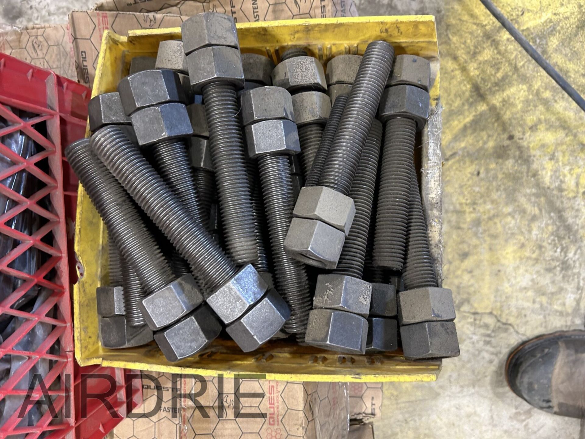 *OFFSITE* L/O ASSORTED FLANGE STUDS AND BOLTS - Bild 6 aus 7