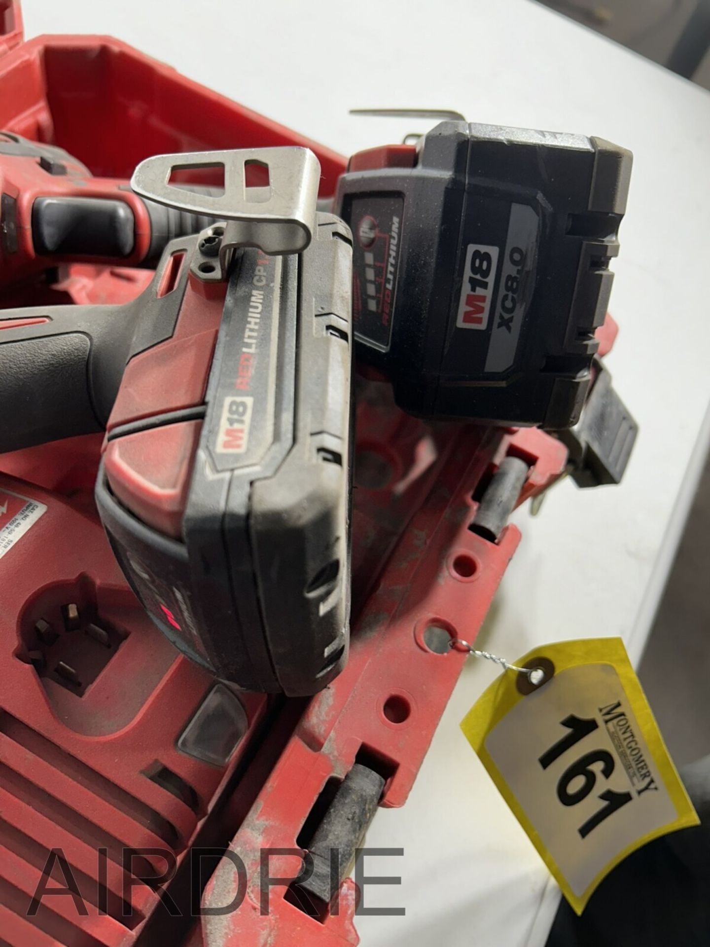 *OFFSITE* MILWAUKEE CORDLESS DRILL AND IMPACT DRIVER KIT W/ BATTERY AND CHARGER - Image 4 of 6