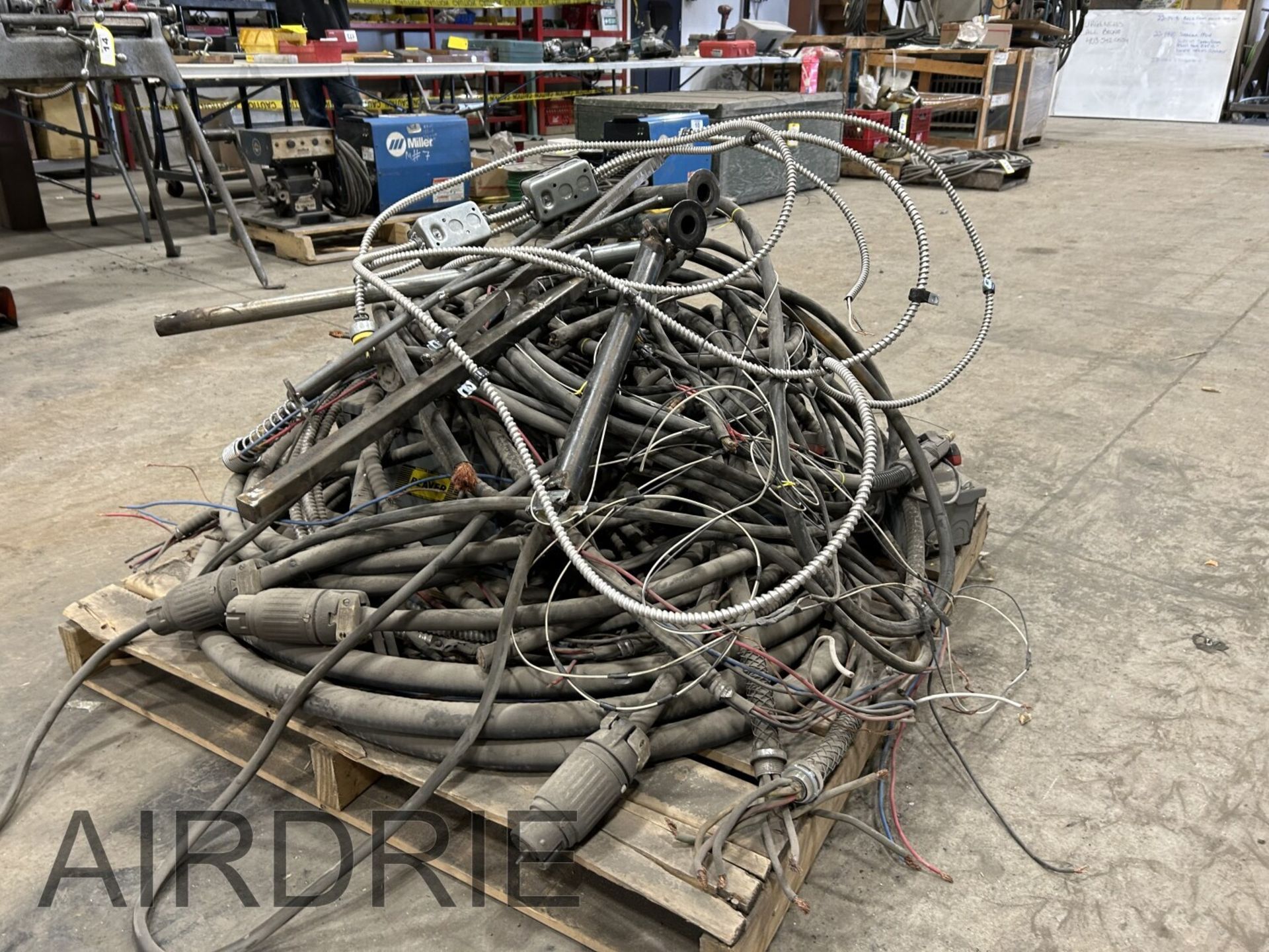 *OFFSITE* PALLET OF ASSORTED WIRE AND CABLE - Image 2 of 5