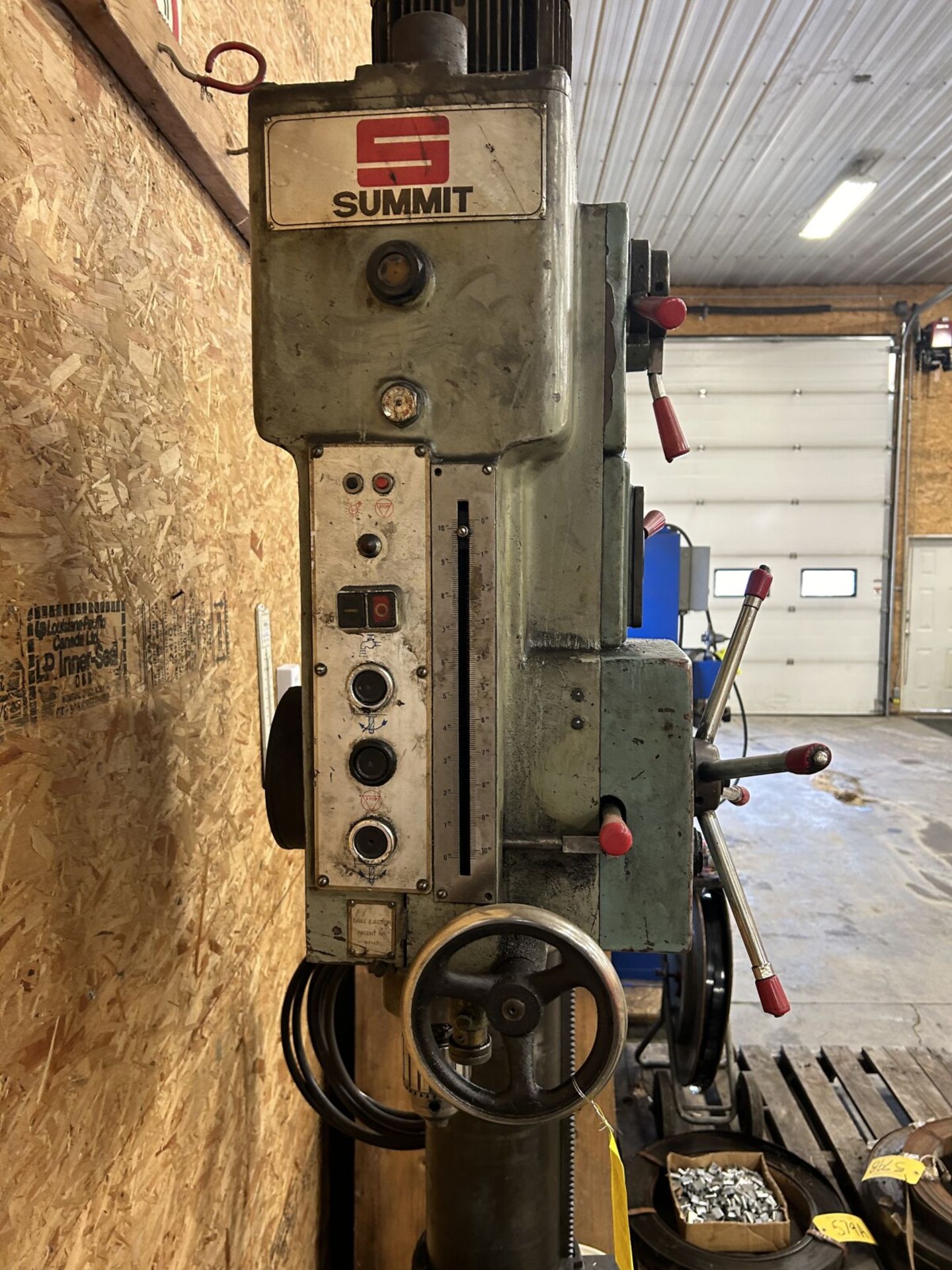 SUMMIT INDUSTRIAL DRILL PRESS S/N: 1024, 440V, 3PH, 5.1HP, JACOBS CHUCK #3 TAPER CHUCK, C/W 8" DRILL - Image 2 of 8