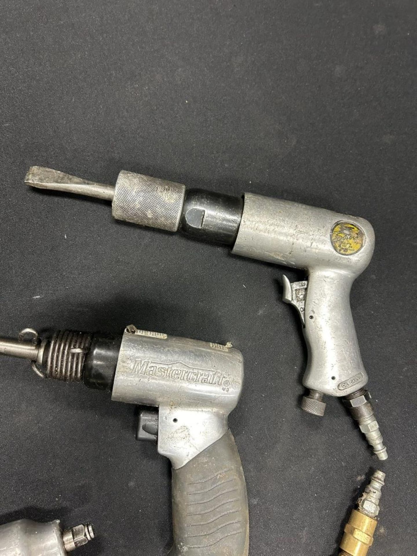 ASSORTED PNEUMATIC AIR TOOLS - Image 9 of 11