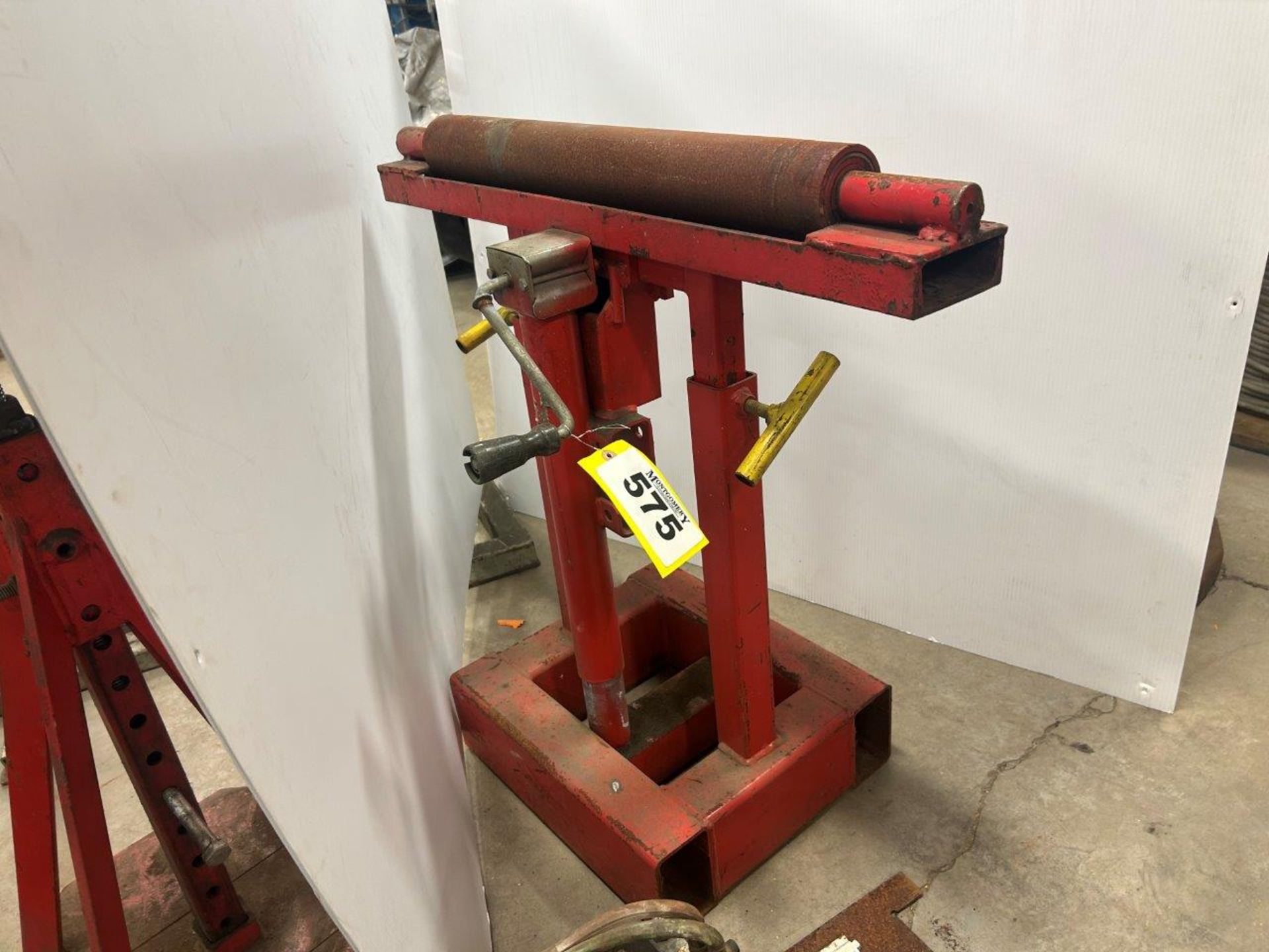 24" TELESCOPIC ROLLER STAND - Image 2 of 5