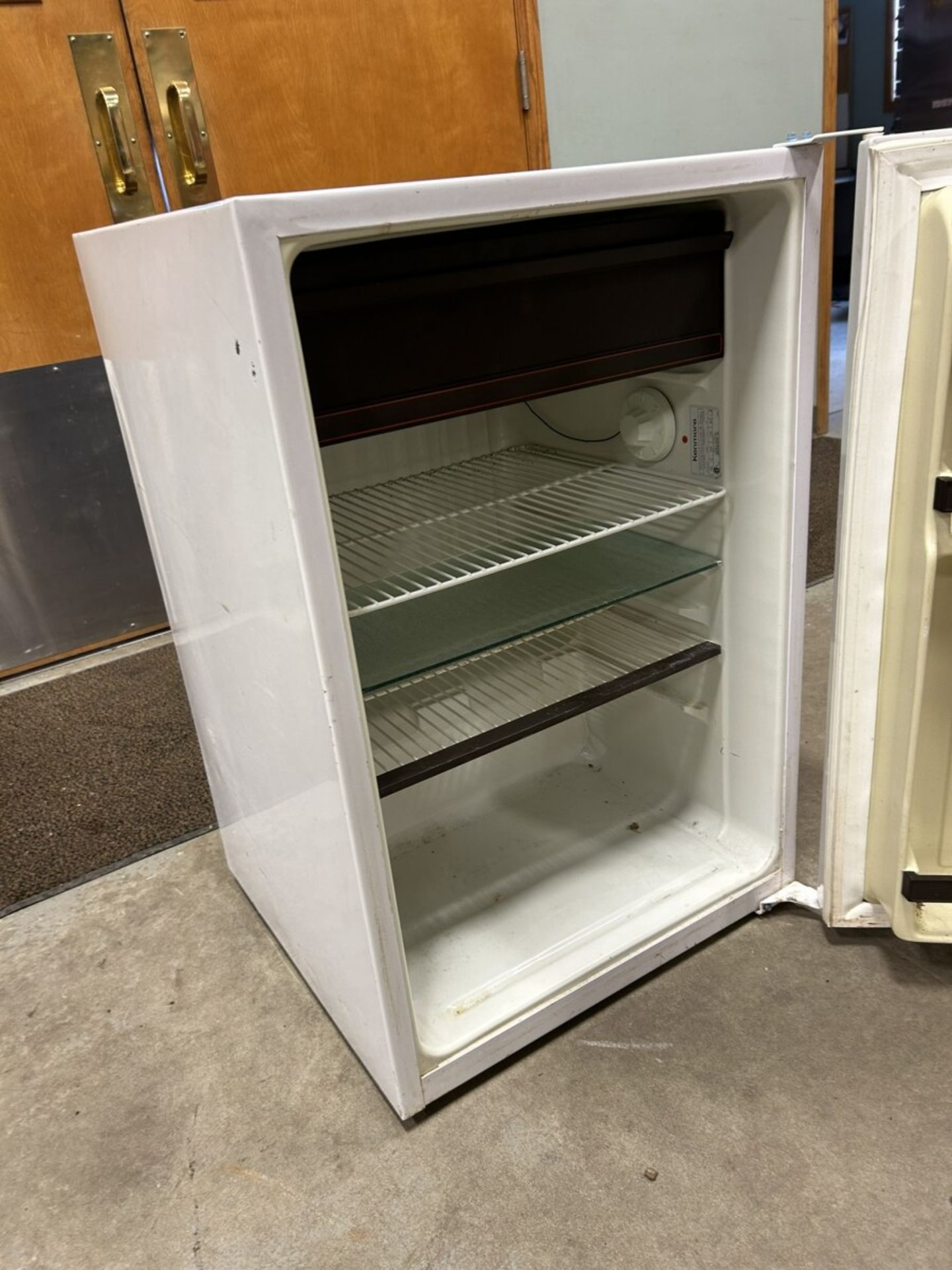 KENMORE REFRIGERATOR 22"WX33"H - Image 5 of 7