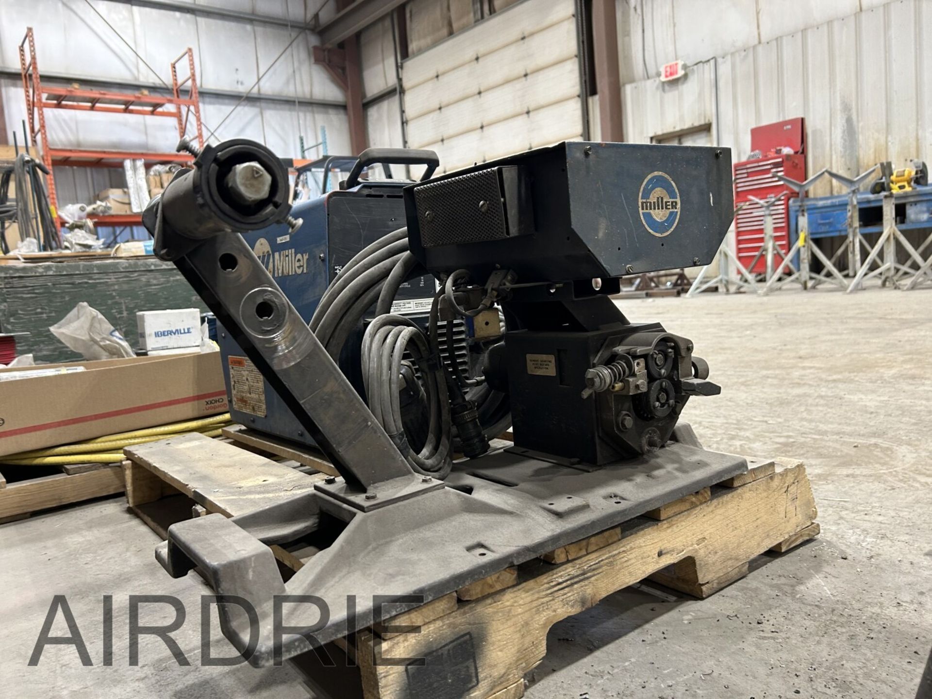 *OFFSITE* MILLER XMT 304 CC/CV DC INVERTER ARC WELDER S/N KK065640 AND MILLER WIRE FEEDER - Image 7 of 8