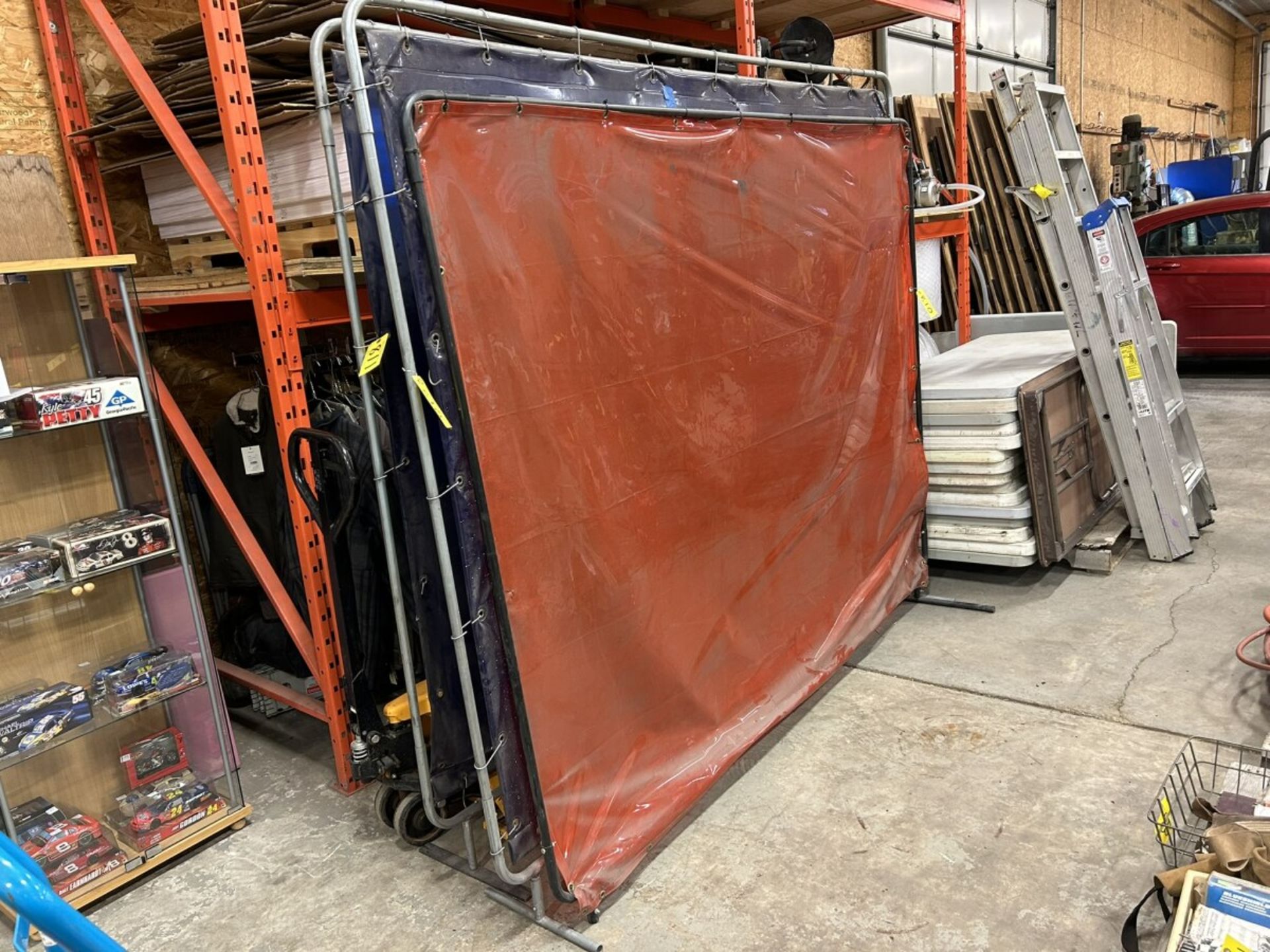 2 - WELDING SCREENS 8X82T & 8X76T (MISSING LEG)