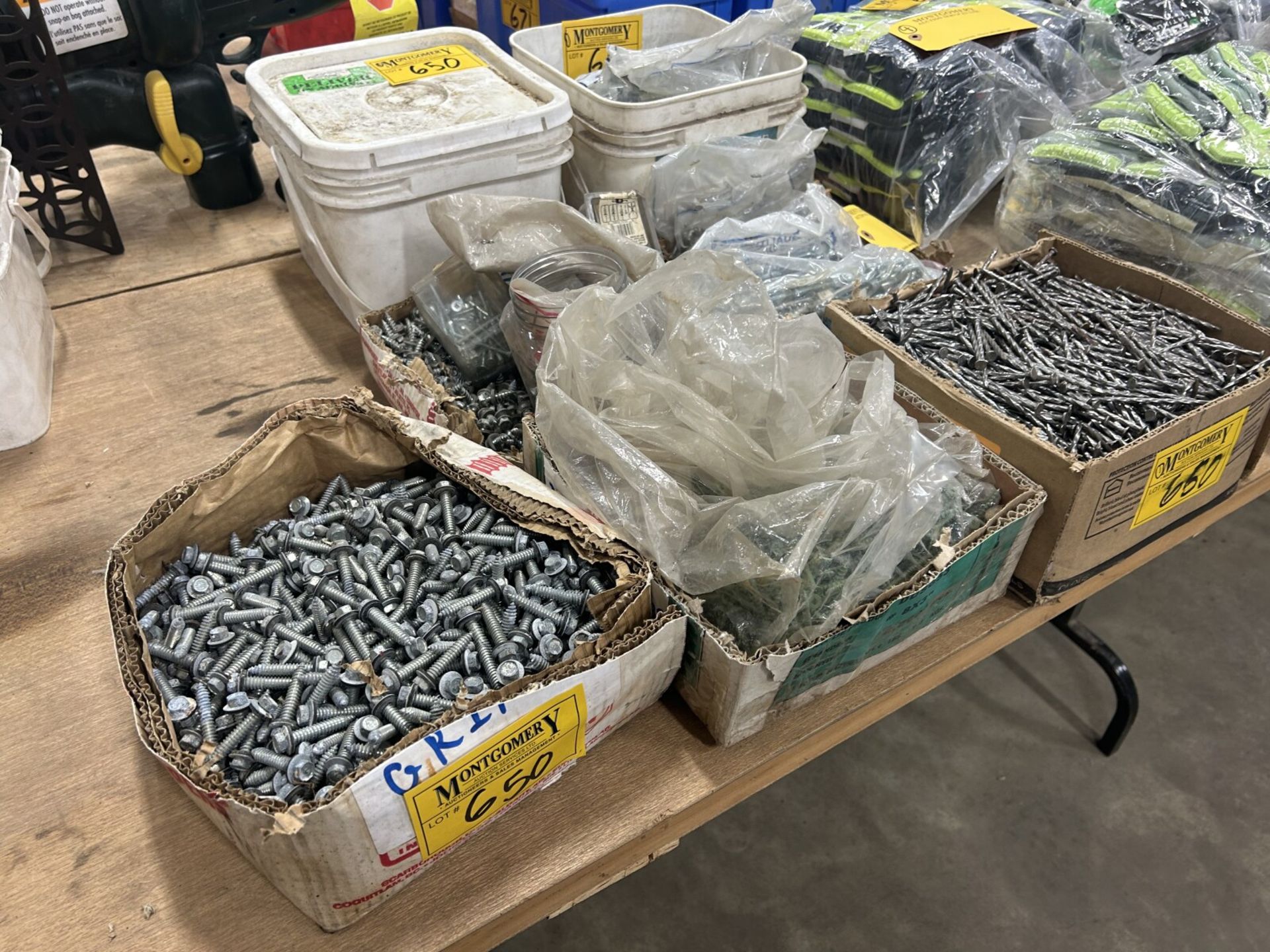 L/O - ASSORTED NAILS, SCREWS, TURNBUCKLES, CABLE CLAMPS, CAP SCREWS, LAG BOLTS, ETC