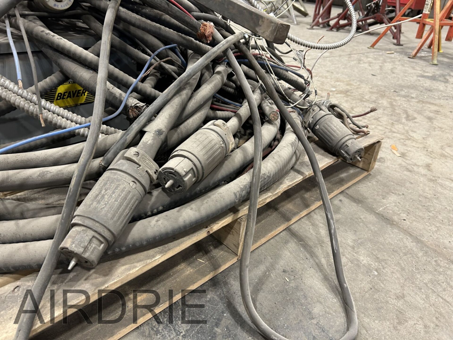 *OFFSITE* PALLET OF ASSORTED WIRE AND CABLE - Bild 4 aus 5