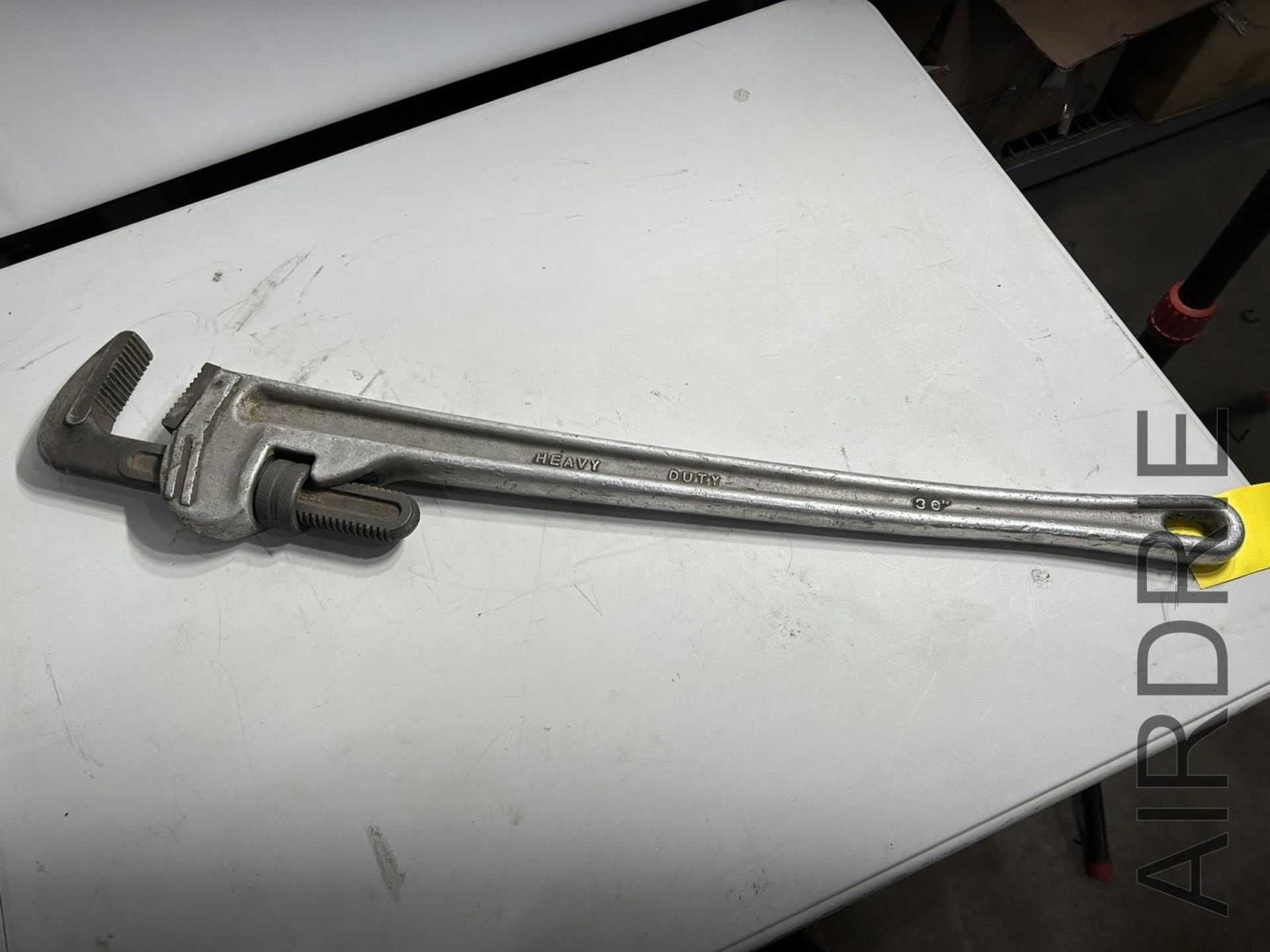 *OFFSITE* 36" ALUMINUM PIPE WRENCH - Image 3 of 4