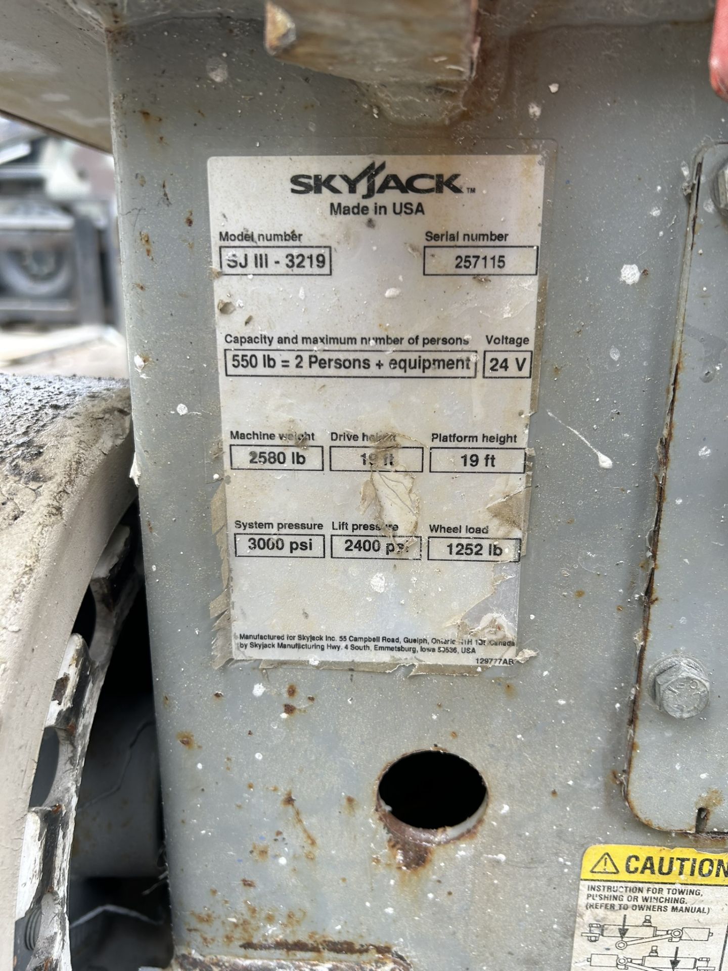 SKYJACK SJ III-3219 24V ELEC. SCISSOR LIFT, 19 FT PLATFORM HEIGHT, SOLID TIRE, S/N 257115 - Image 8 of 8