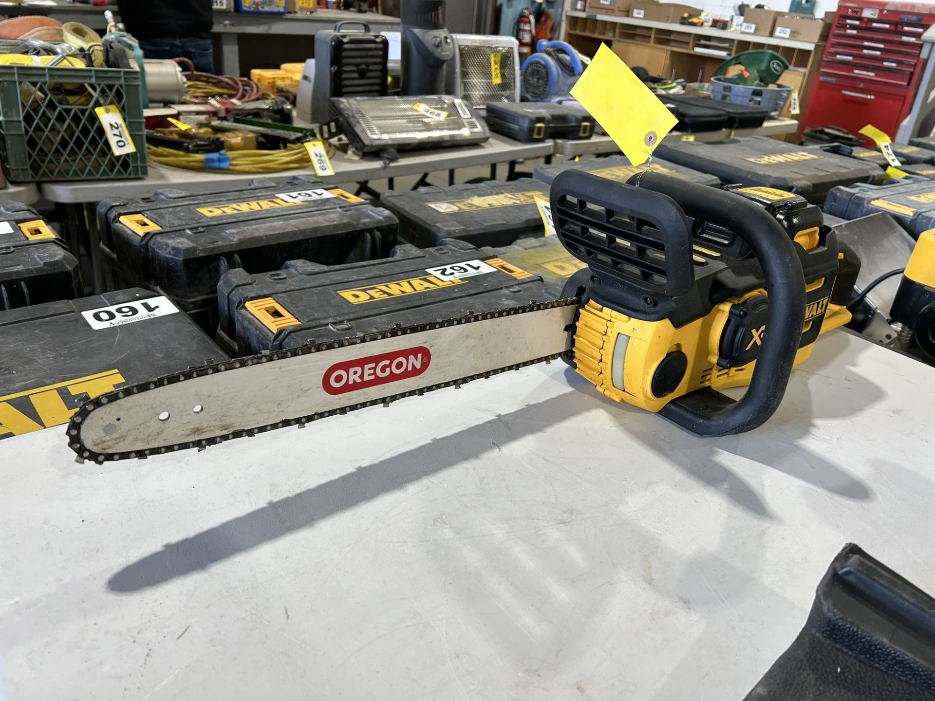 DEWALT CORDLESS 16" CHAINSAW W/ 4.0AH BATTERY, CHARGER - Image 2 of 7