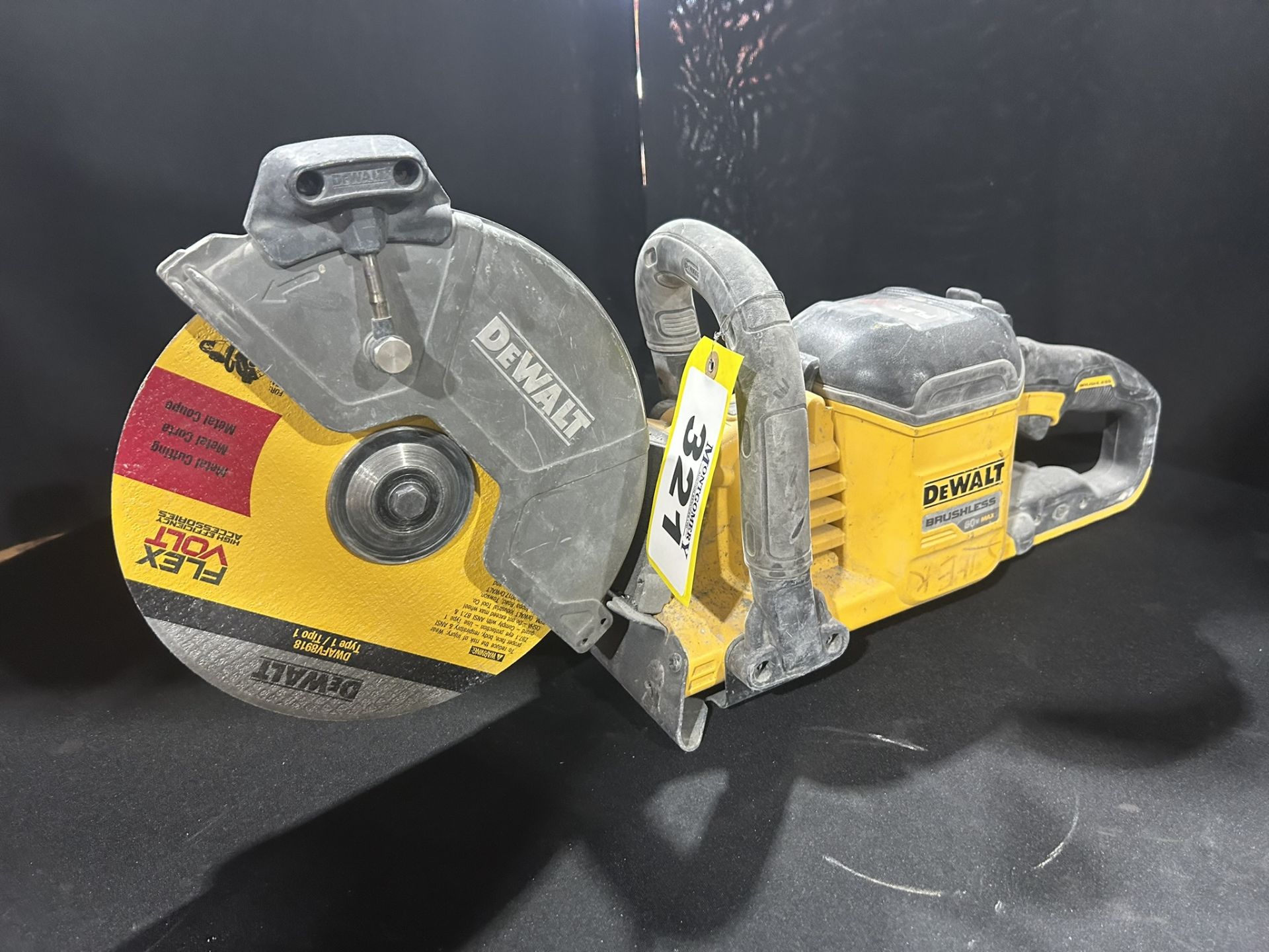 DEWALT CORDLESS 9" DEMOLITION SAW W/ 6.0AH BATTERY AND CHARGER - Image 2 of 6