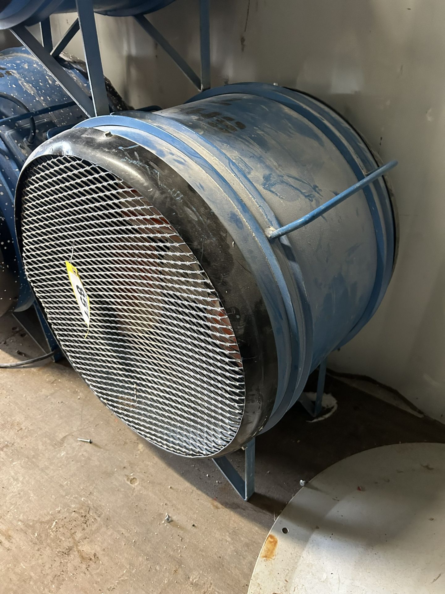 PAIR OF 24" AIR MOVING BARREL FAN - Image 2 of 2