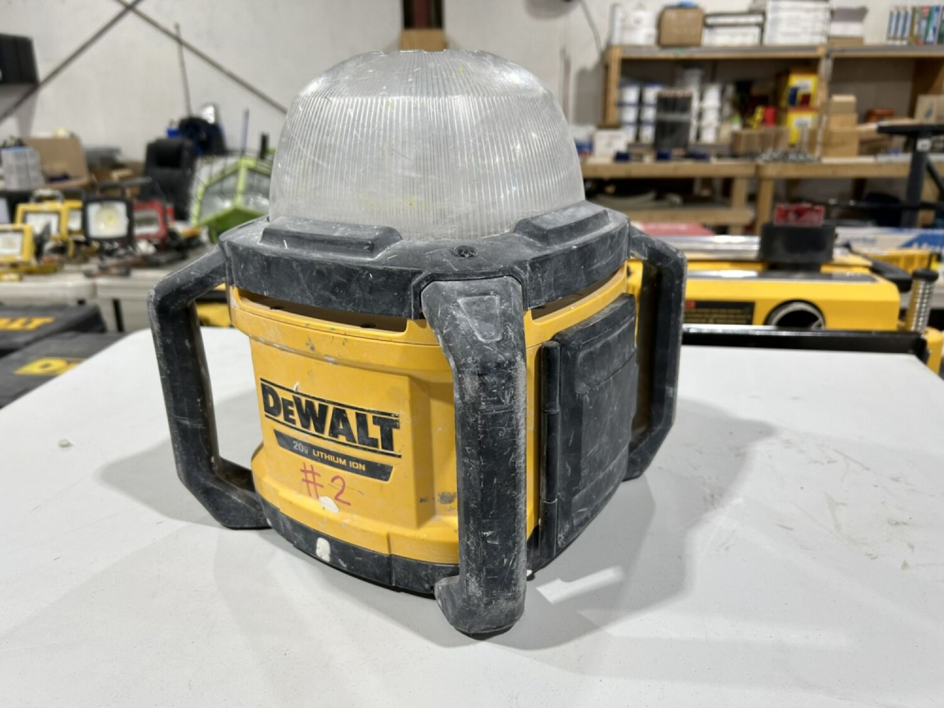 DEWALT CORDLESS BLUETOOTH ALL PURPOSE LED LIGHT - Image 3 of 5