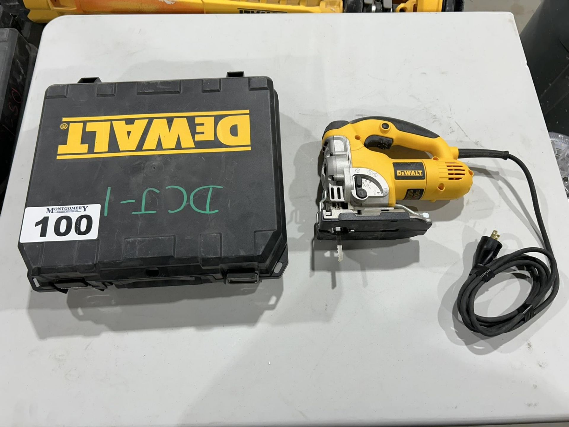 DEWALT ELEC. VARIABLE SPEED JIG SAW