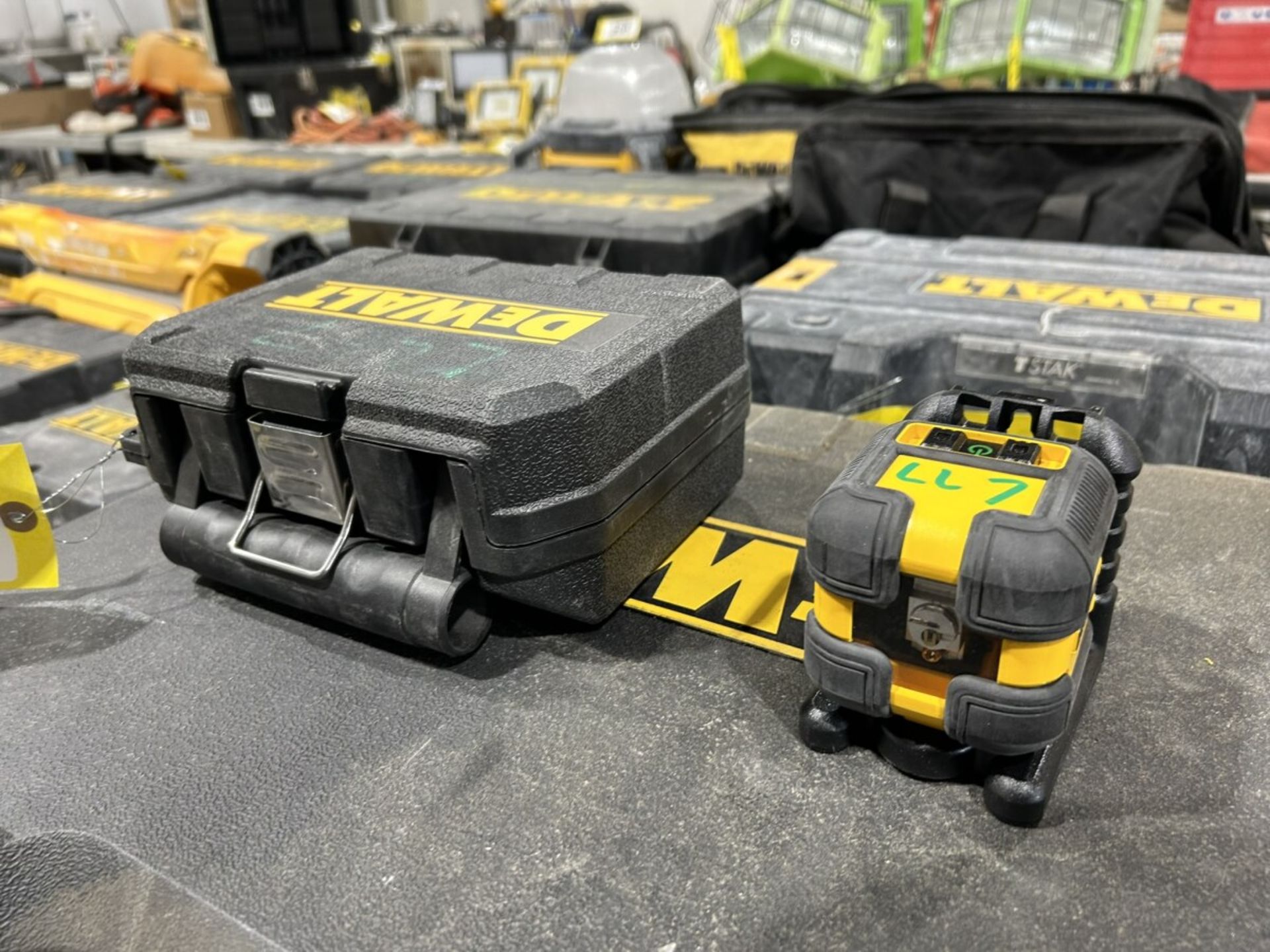 DEWALT LASER LEVEL