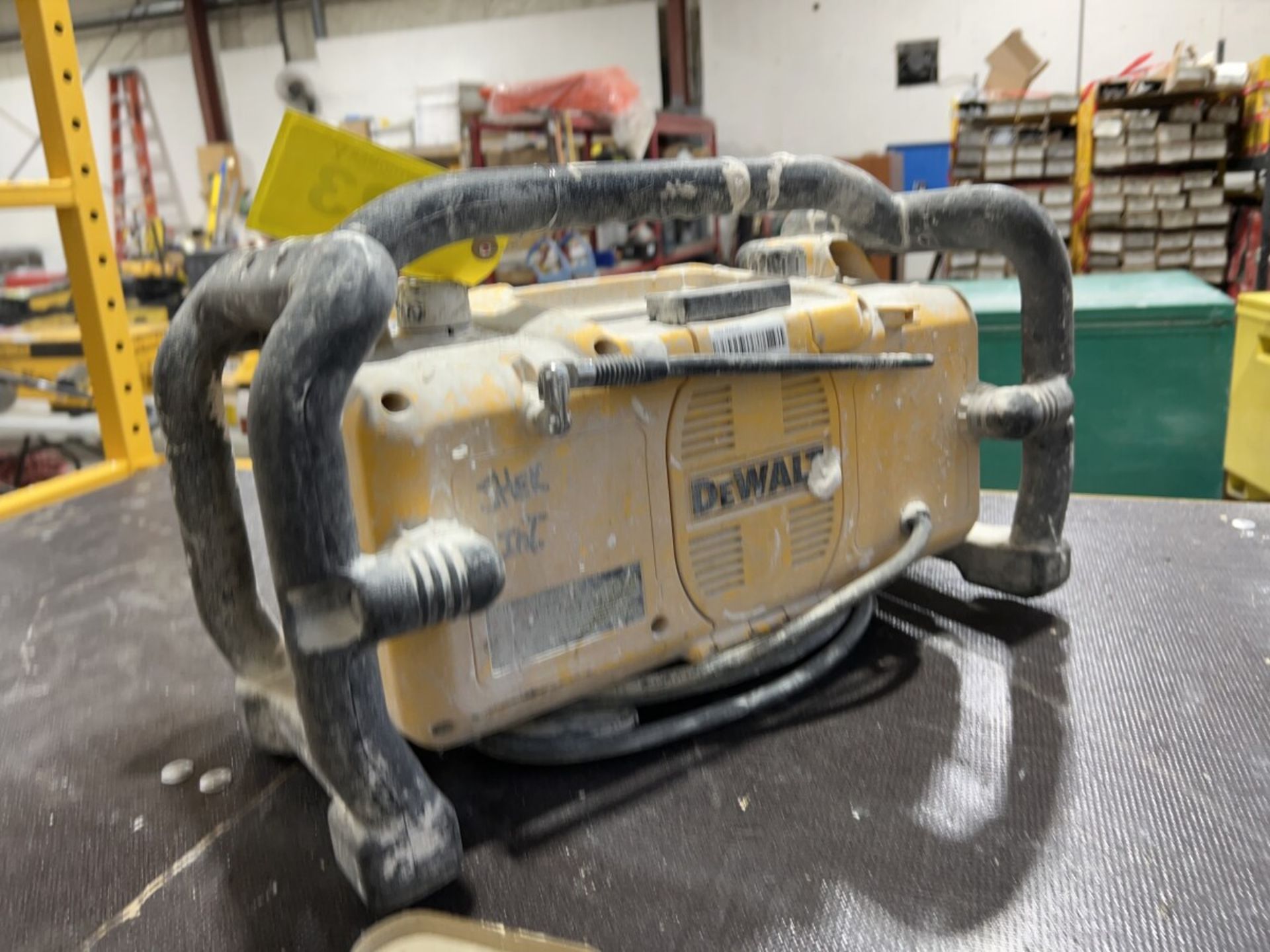 DEWALT JOBSITE STEREO - Image 5 of 6