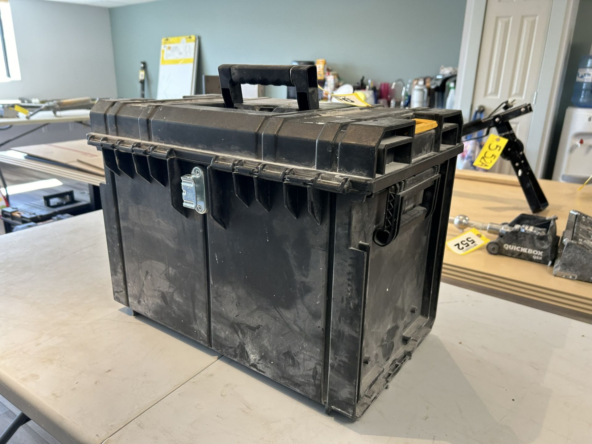 DEWALT TOUGH SYSTEM TOOL BOX 21"X12"X16" - Image 3 of 4