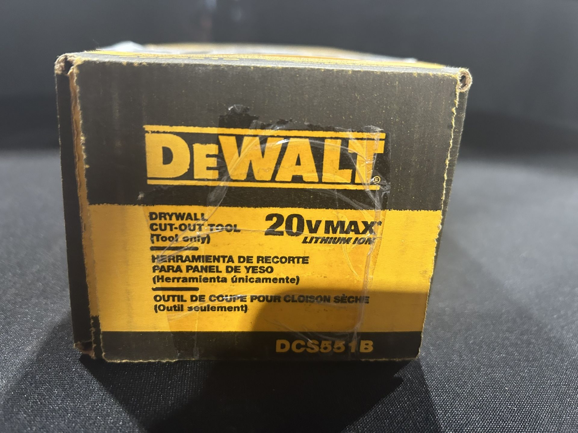 DEWALT CORDLESS DRYWALL CUT-OUT TOOL - Image 2 of 3