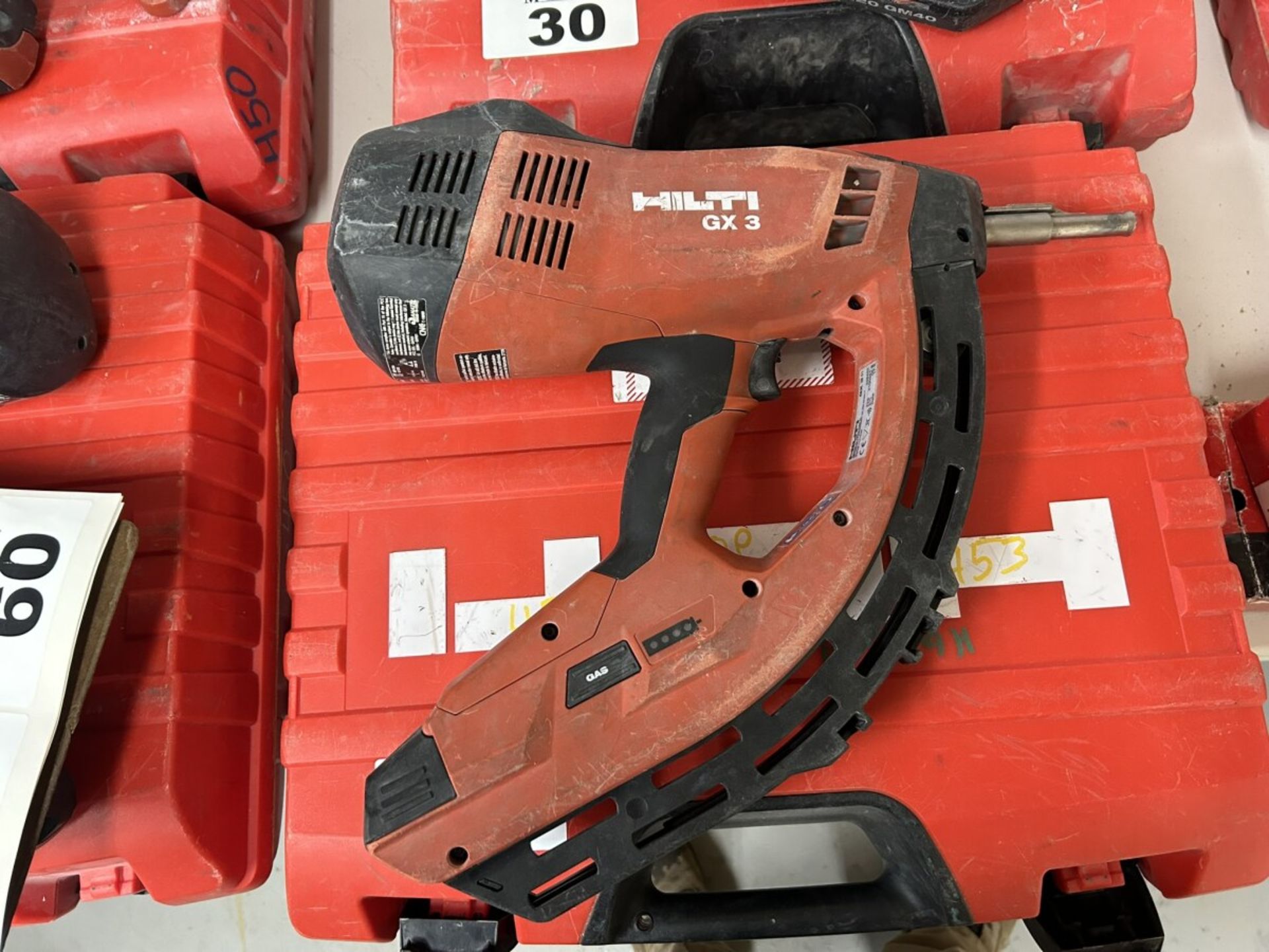 HILTI GX 3 GAS-ACTUATED FASTENING TOOL GAS NAILER WITH SINGLE POWER SOURCE FOR DRYWALL TRACK, - Image 4 of 7