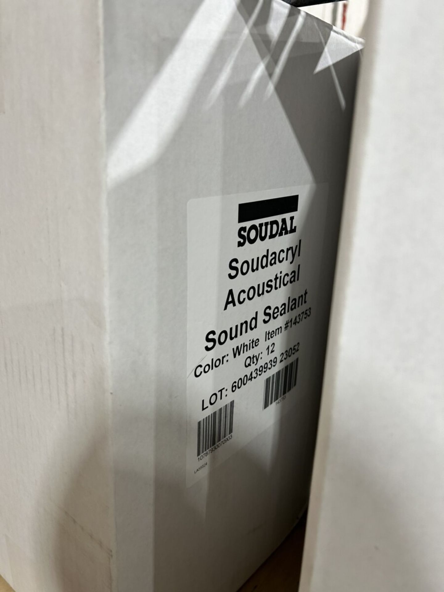 2-BOXES OF SOUDAL SOUDACRYL ACOUSTICAL SEALANT AND CAULKING GUNS - Image 5 of 5