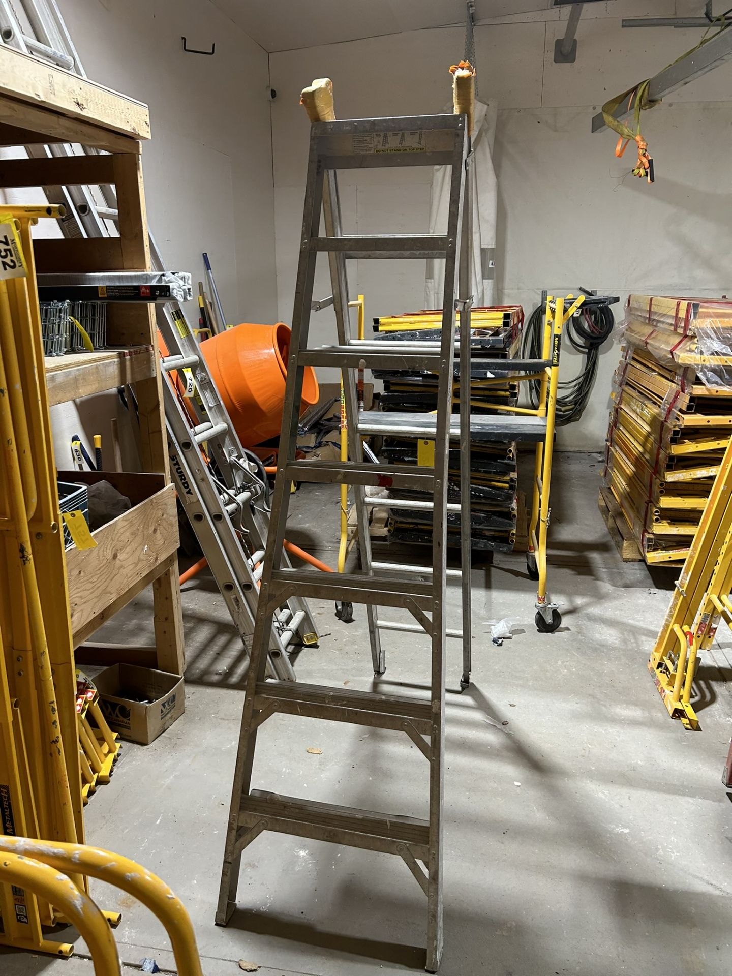 ALUMINUM COMBINATION LADDER - Image 3 of 4