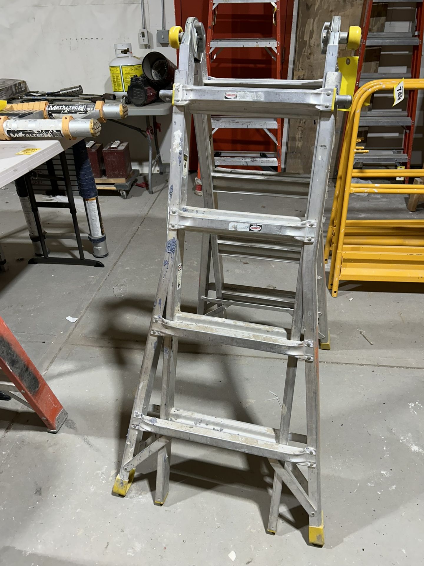 ALUMINUM COMBINATION LADDER - Image 3 of 3