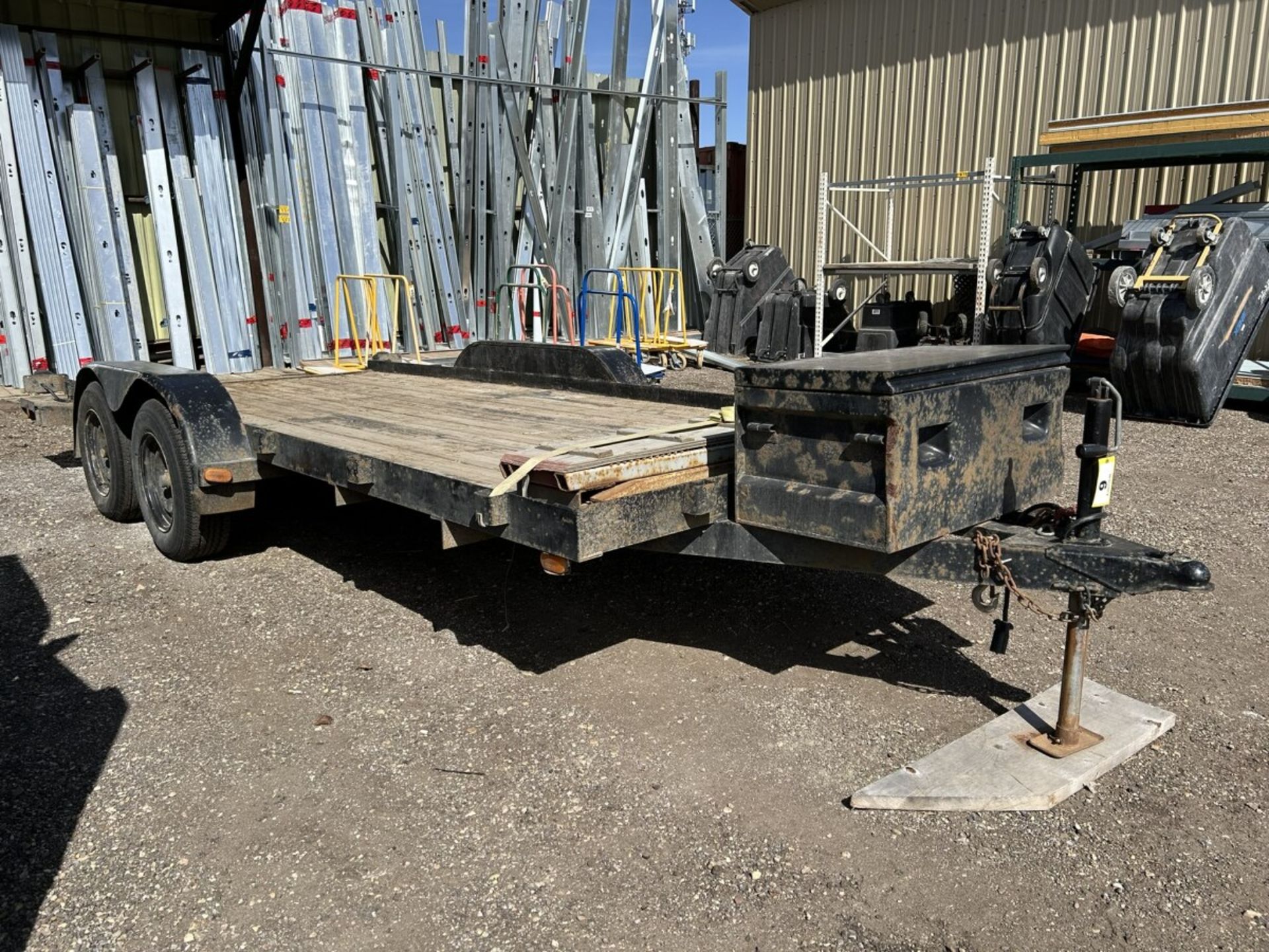 16 FT X 6.5 FT EQUIPMENT FLAT DECK TRAILER, T/A, W/ RAMPS - Image 3 of 11