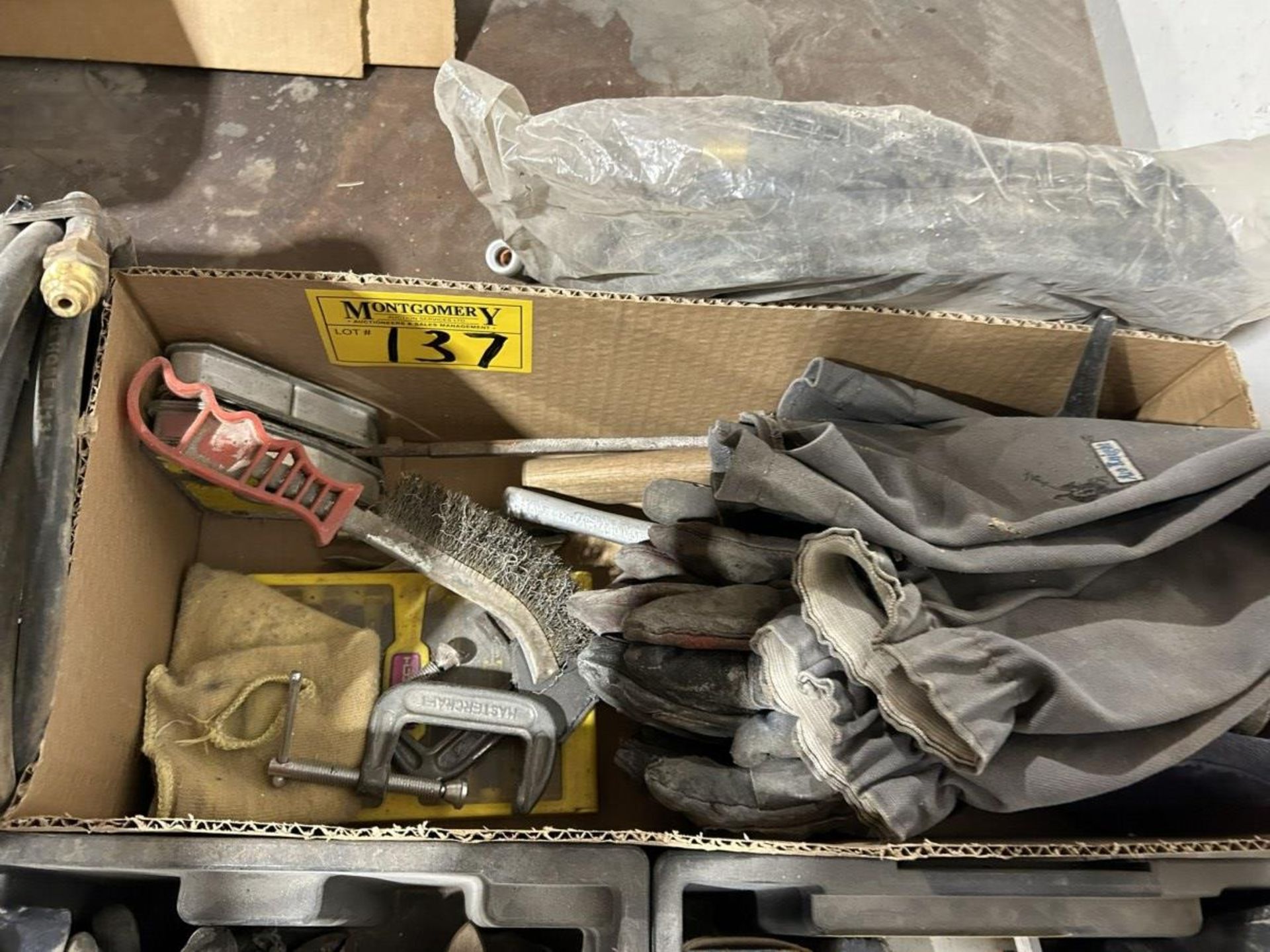 L/O ASSORTED WELDING ACCESSORIES, ELECTRODES, GLOVES, HELMUT, ETC. - Image 4 of 8