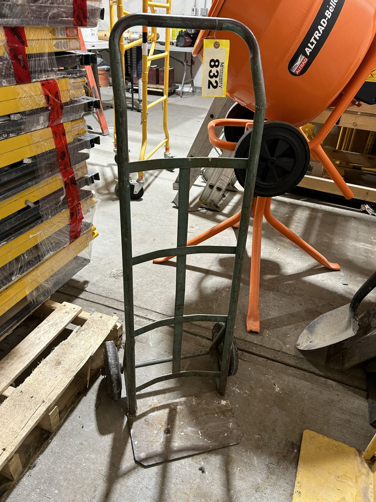 PAIR OF HAND TRUCKS - Image 4 of 6