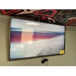 SAMSUNG 43" LED SMART TV W/ WALL MOUNT