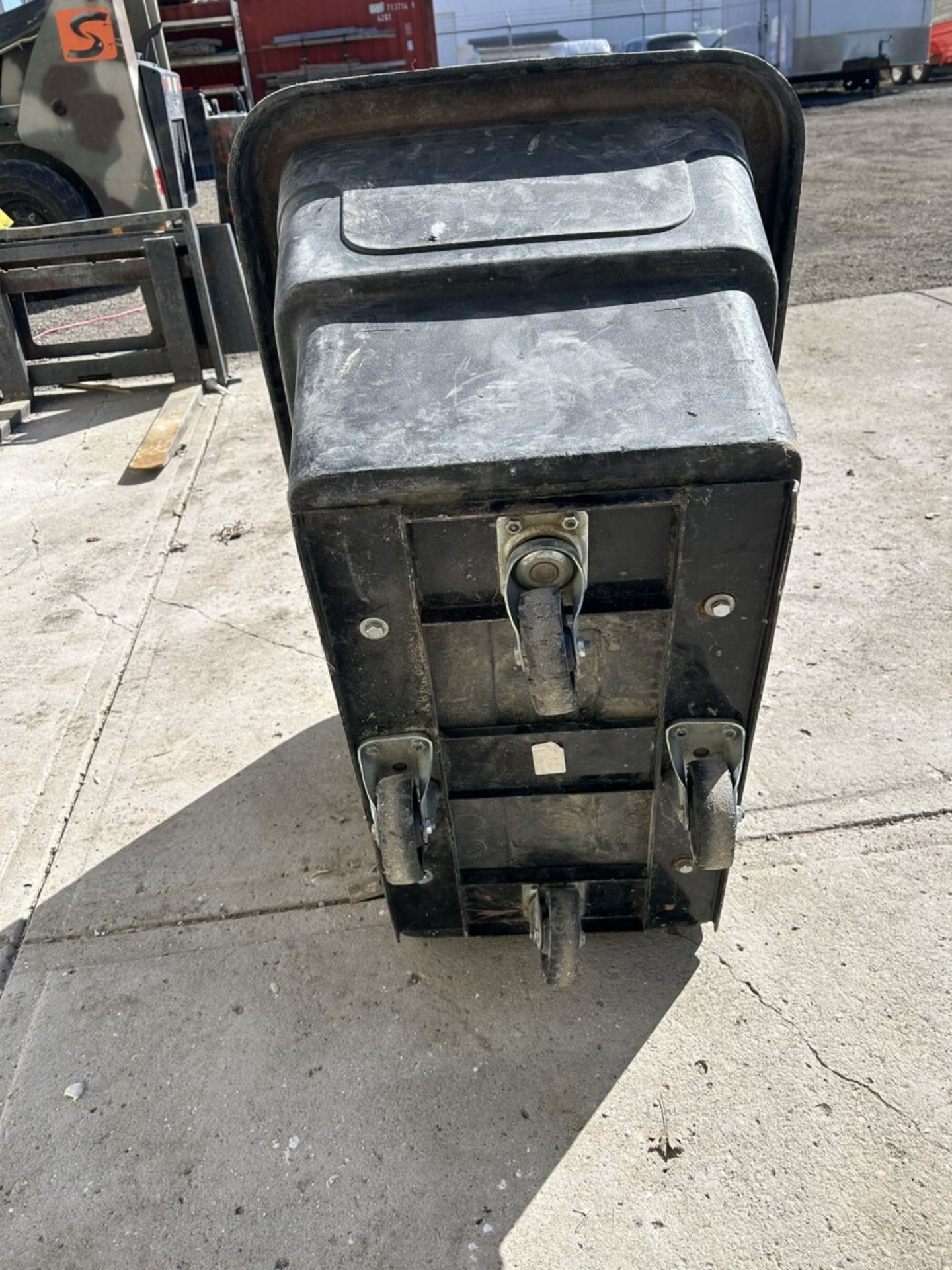 ROLLING POLY UTILITY CART 36"X24"X24"H - Image 5 of 5