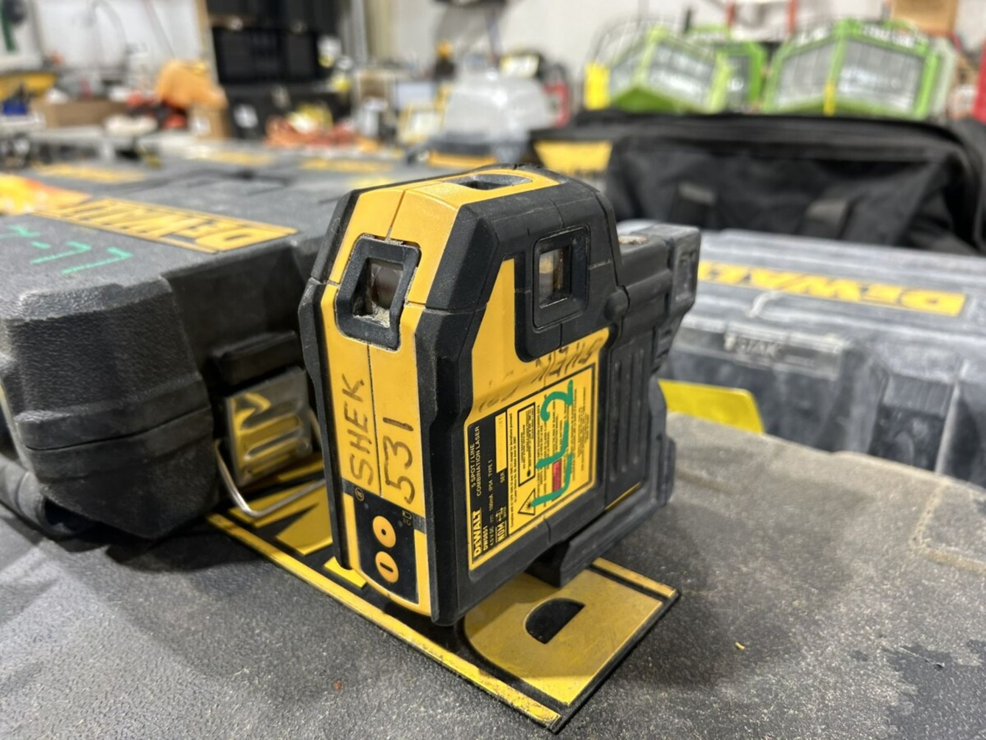 DEWALT LASER LEVEL - Image 2 of 10